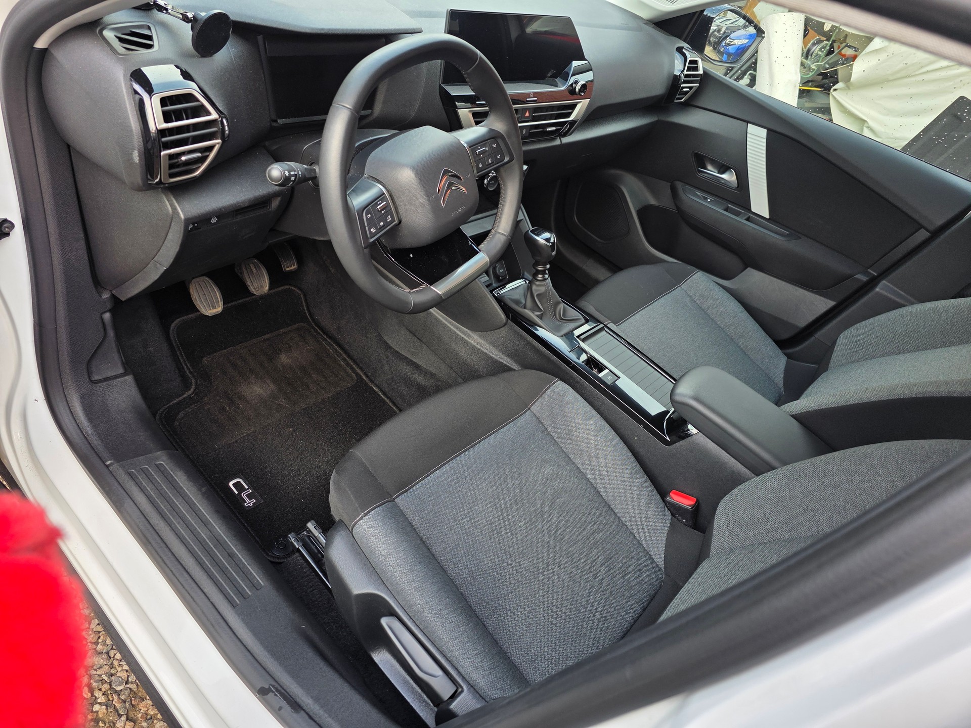 CITROEN C4 1.2 Pure Tech You-image-7