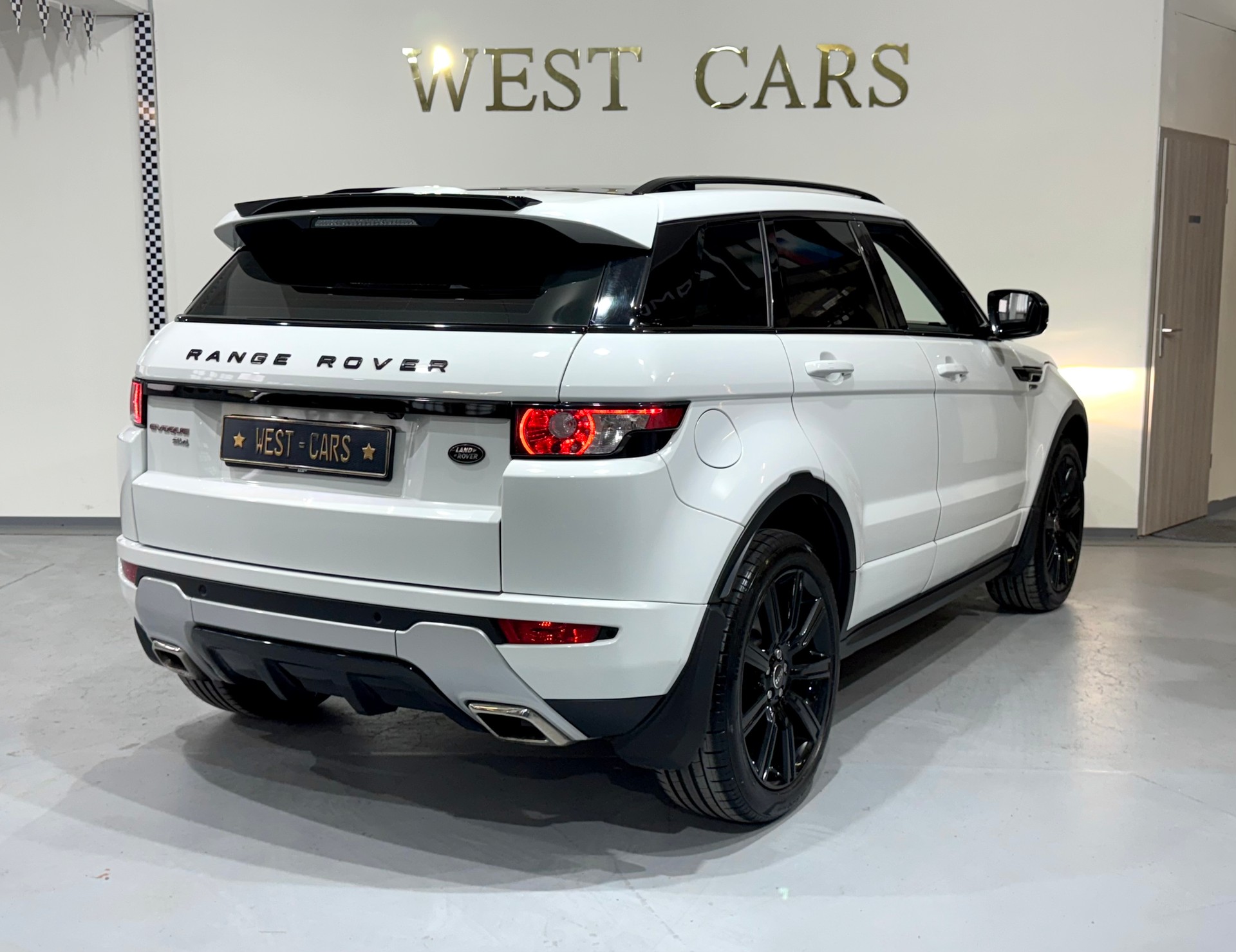 LAND ROVER Range Rover Evoque 2.0 Si4 Dynamic AT6-image-3