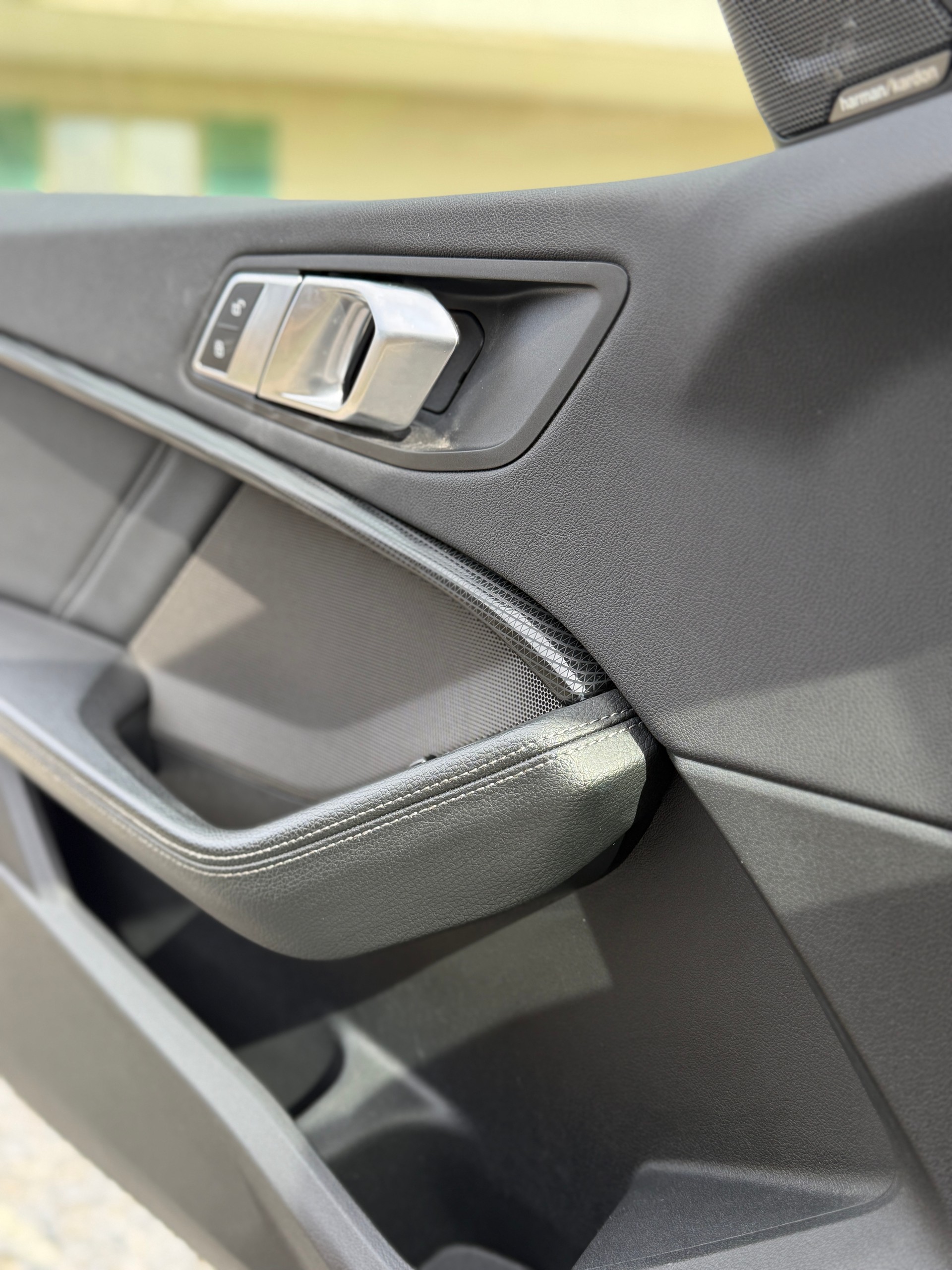 BMW 120d xDrive Steptronic Luxury Line-image-11