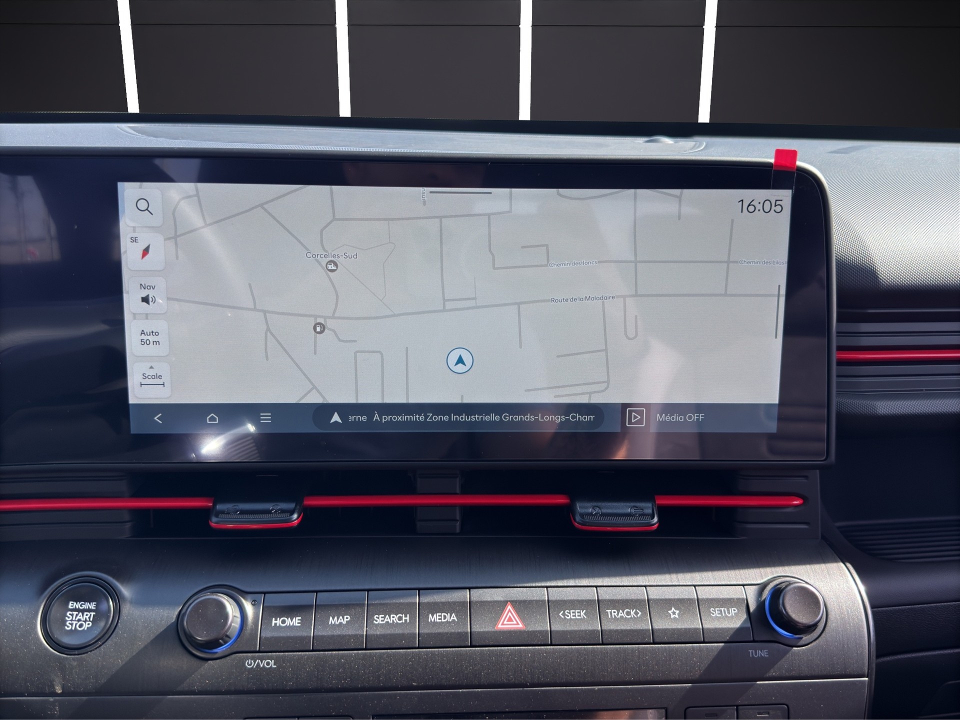 HYUNDAI Kona 1.6 GDi HEV N Line DCT-image-12