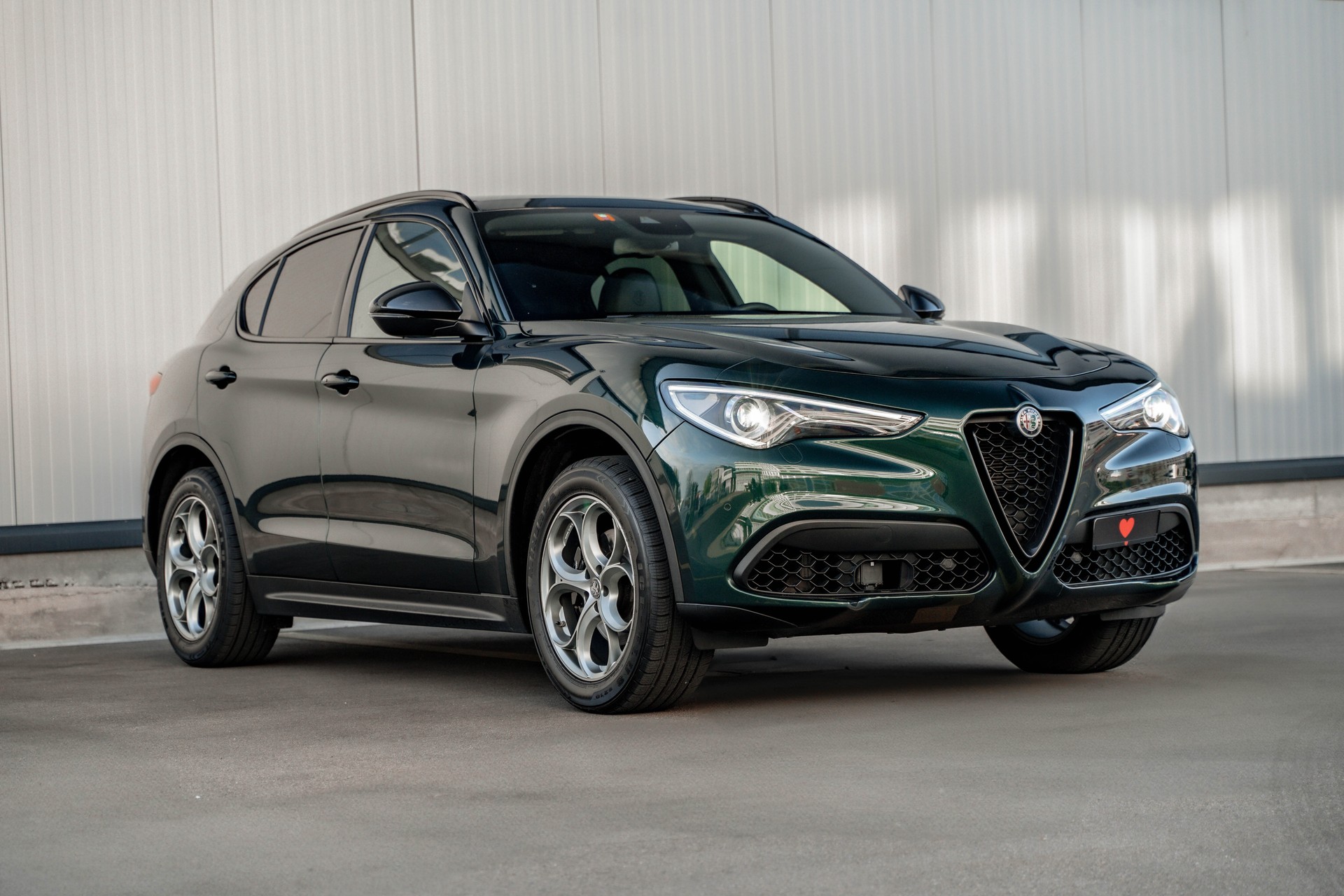 ALFA ROMEO Stelvio 2.2 JTDM Executive Q4 Automatic * FRISCH AB MFK * VOLLAUSSTATTUNG * HARMAN KARDON * WASSERPUMPE & ZAHNRIEMEN ERSETZT *-showroom-element-2