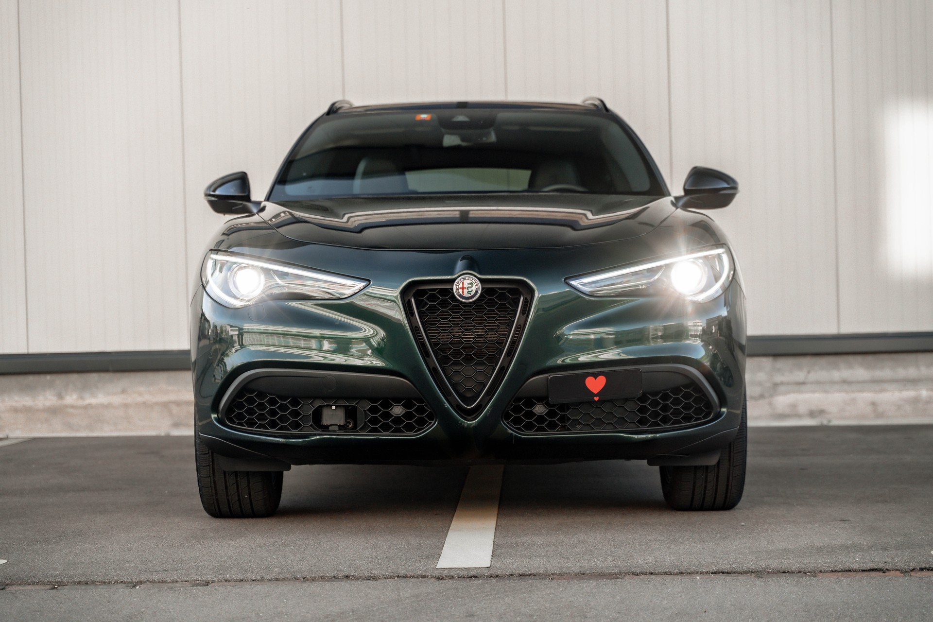 ALFA ROMEO Stelvio 2.2 JTDM Executive Q4 Automatic * FRISCH AB MFK * VOLLAUSSTATTUNG * HARMAN KARDON * WASSERPUMPE & ZAHNRIEMEN ERSETZT *-showroom-element-1