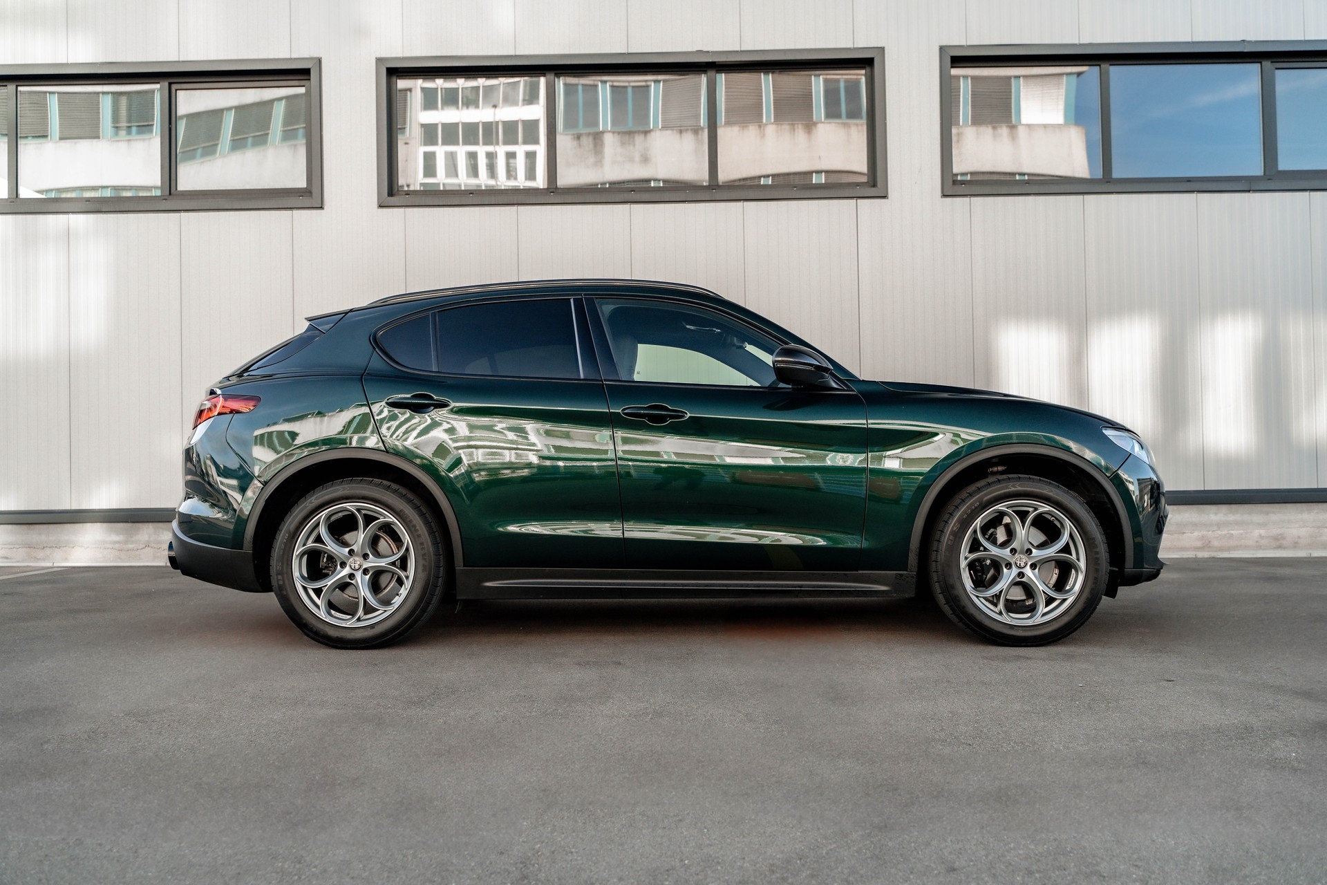 ALFA ROMEO Stelvio 2.2 JTDM Executive Q4 Automatic * FRISCH AB MFK * VOLLAUSSTATTUNG * HARMAN KARDON * WASSERPUMPE & ZAHNRIEMEN ERSETZT *-showroom-element-3