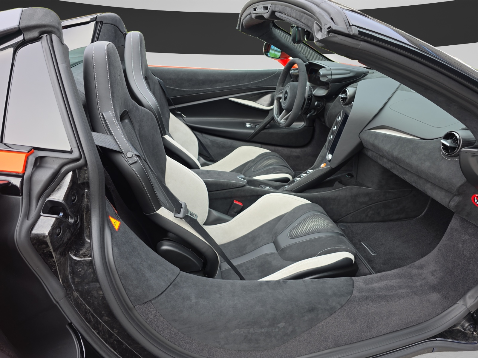 McLAREN 750S Spider Performance-image-16