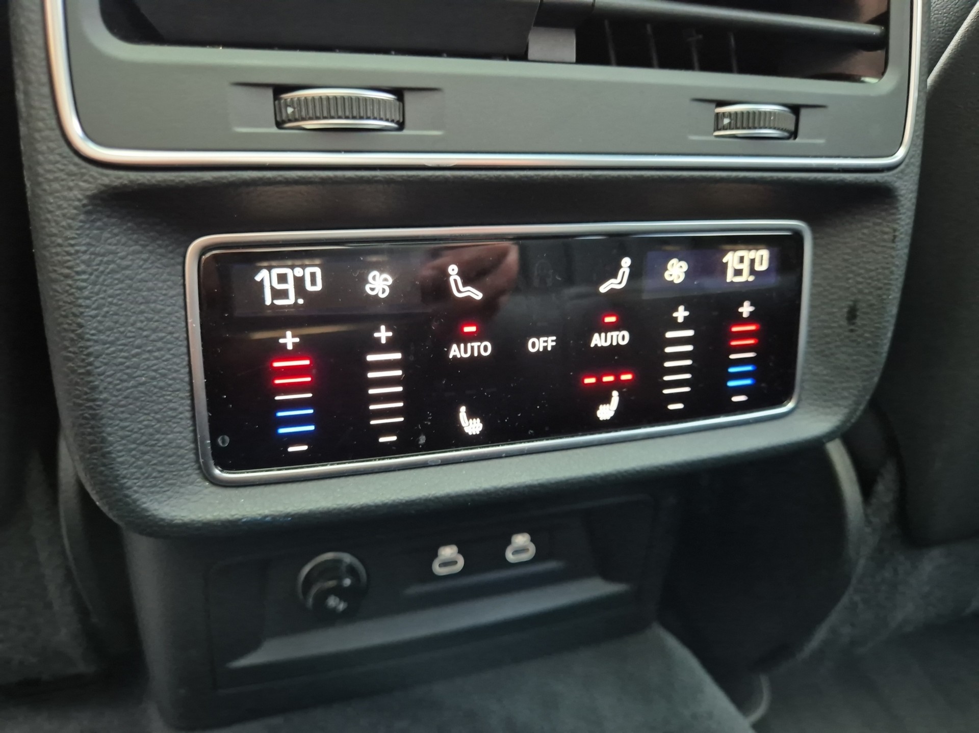 AUDI Q7 55 TFSI S line quattro tiptronic / faceliftmodell-image-17