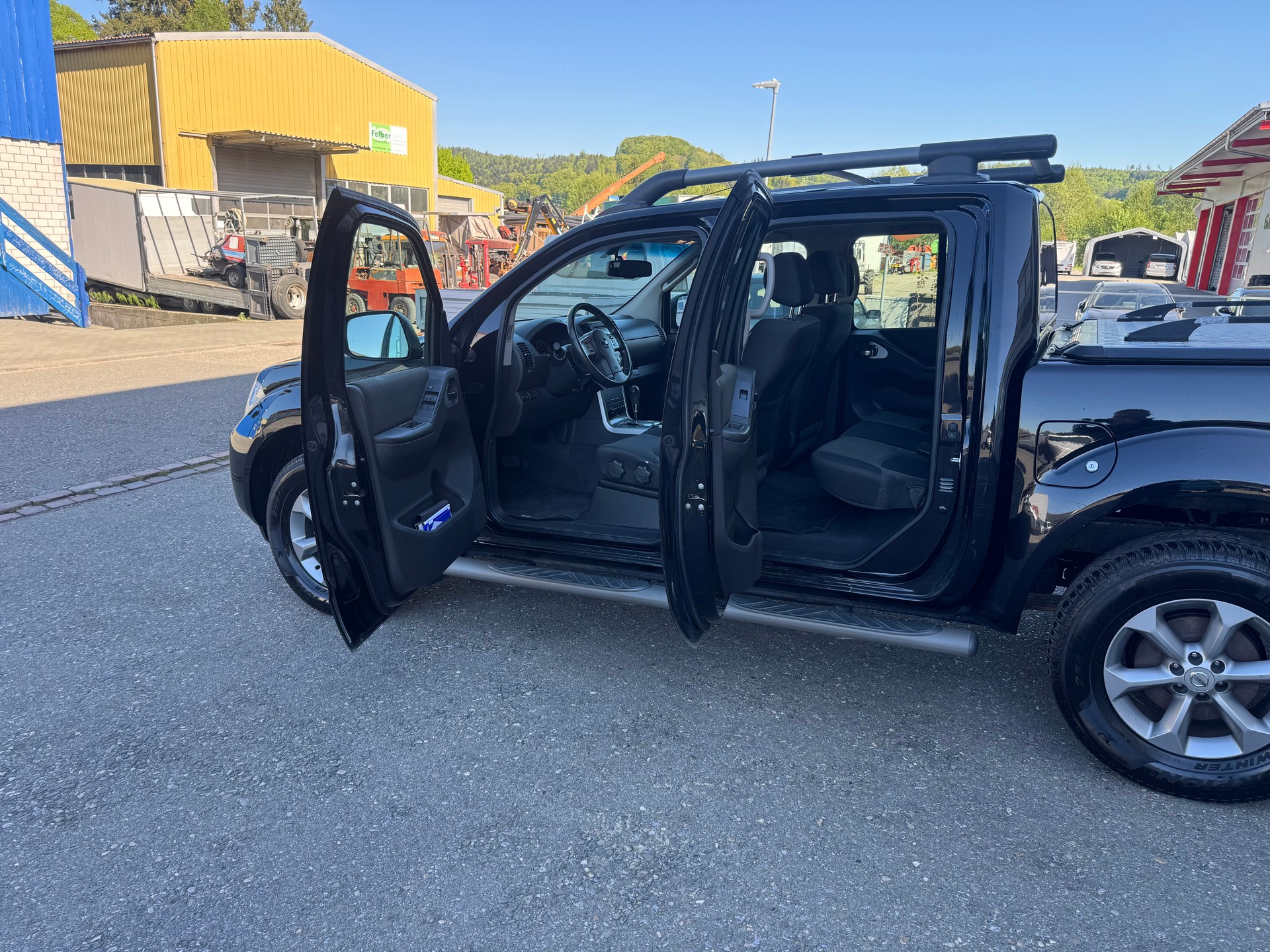 NISSAN Navara Double Cab 2.5 dCi 4WD Automat-image-7