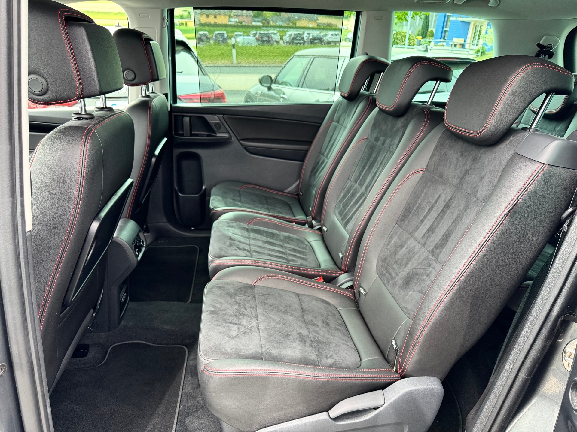 SEAT Alhambra 1.4 TSI FR Line DSG-image-5