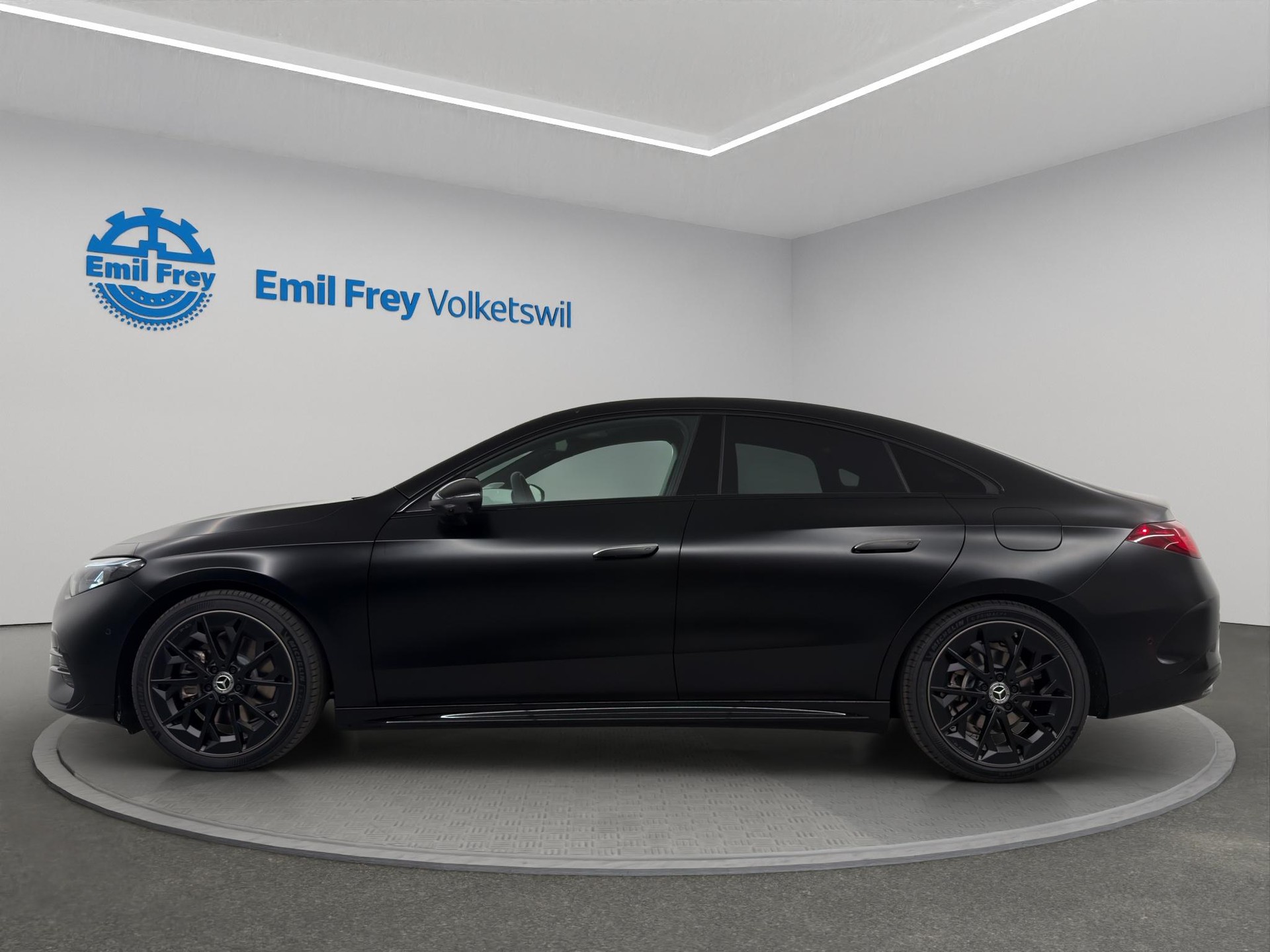 MERCEDES-BENZ CLA 220 AMG Line 4matic-showroom-element-1