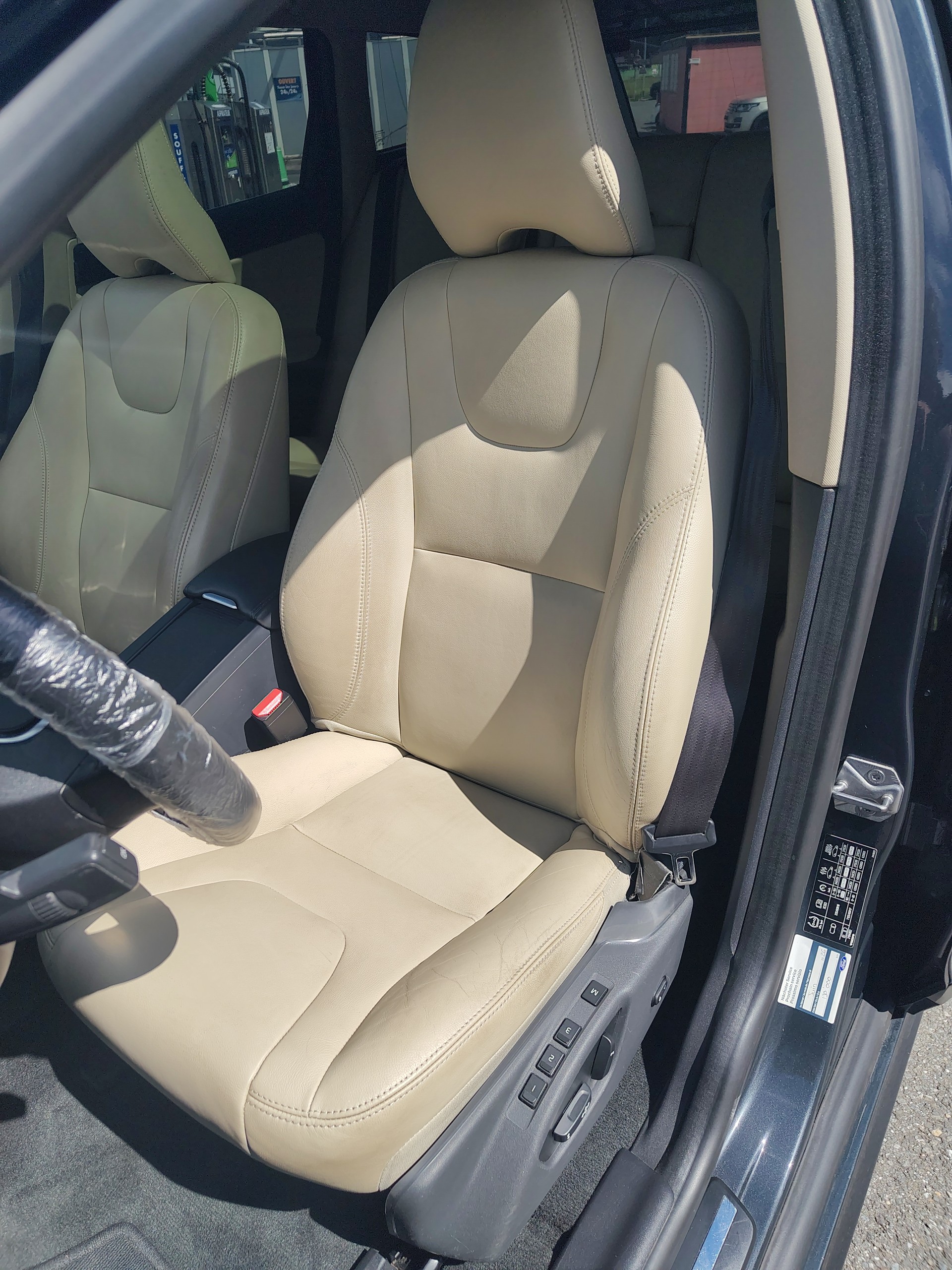 VOLVO XC60 D4 Summum Geartronic-image-5