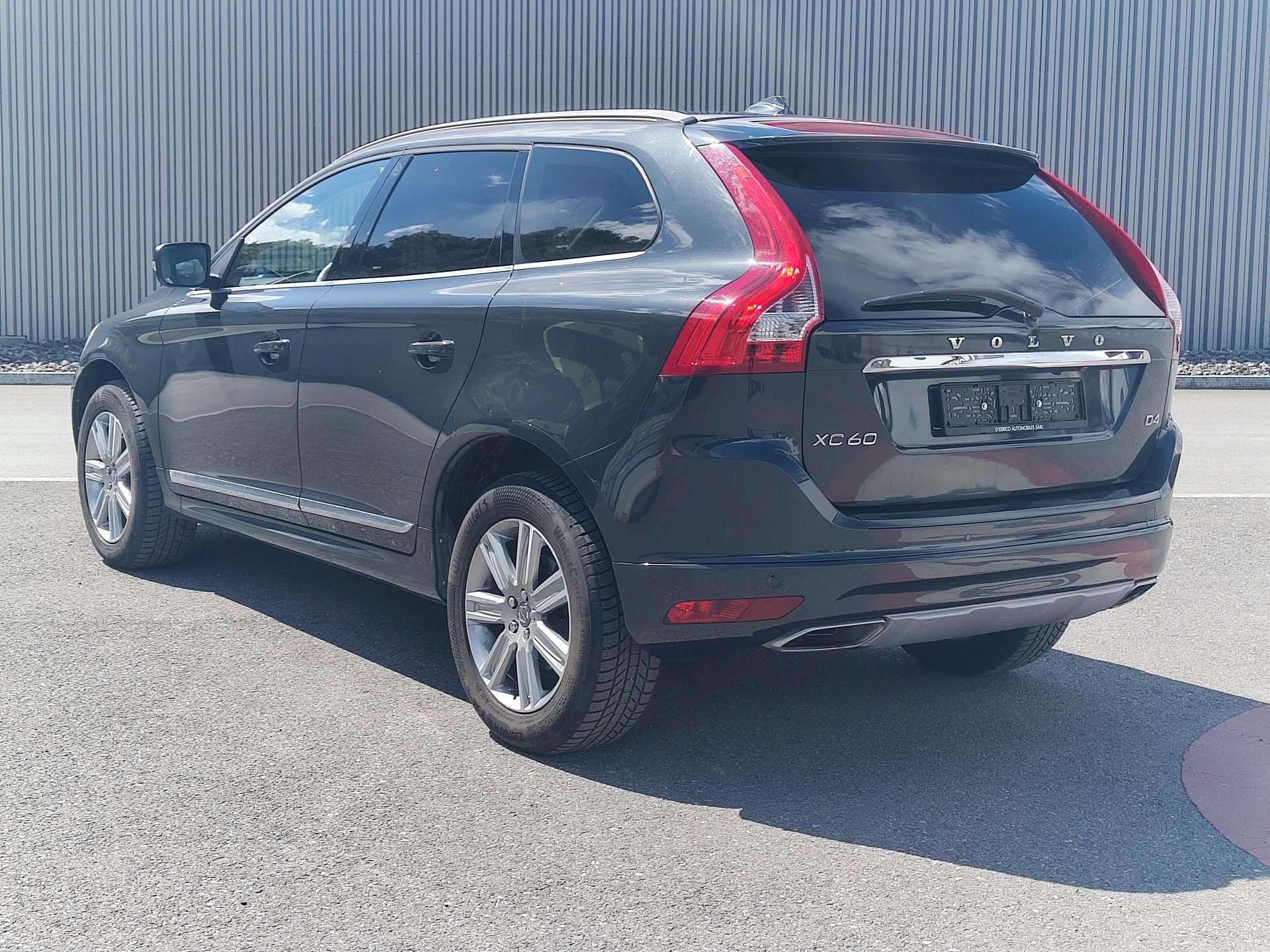 VOLVO XC60 D4 Summum Geartronic-showroom-element-2