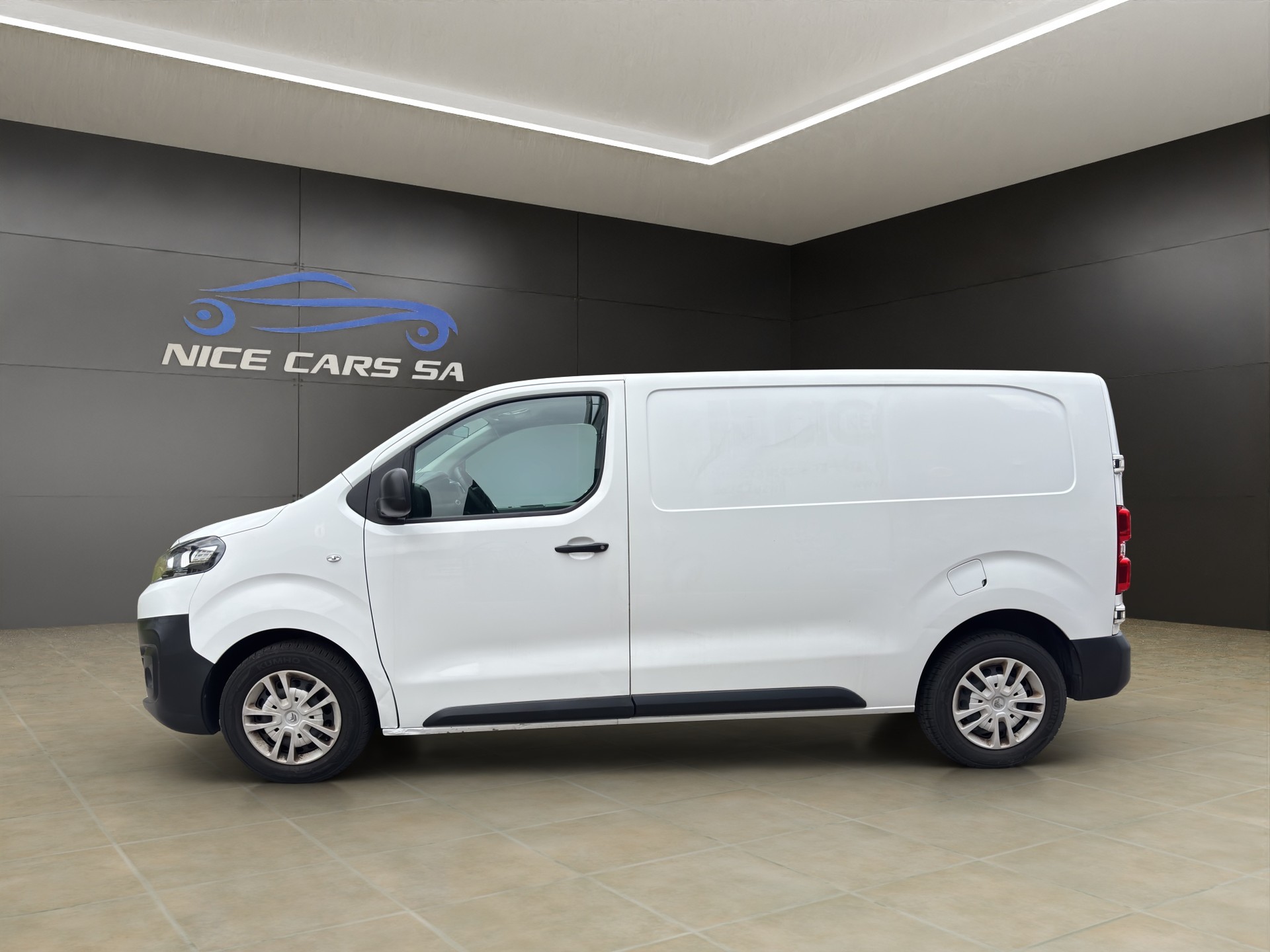 CITROEN Jumpy 2.0 BlueHDi 120 M Attraction-showroom-element-3