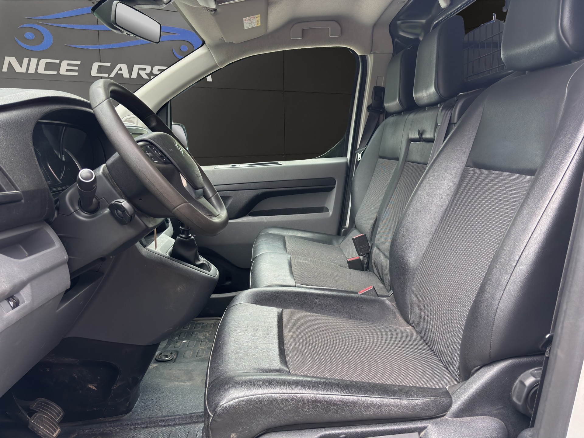 CITROEN Jumpy 2.0 BlueHDi 120 M Attraction-image-10