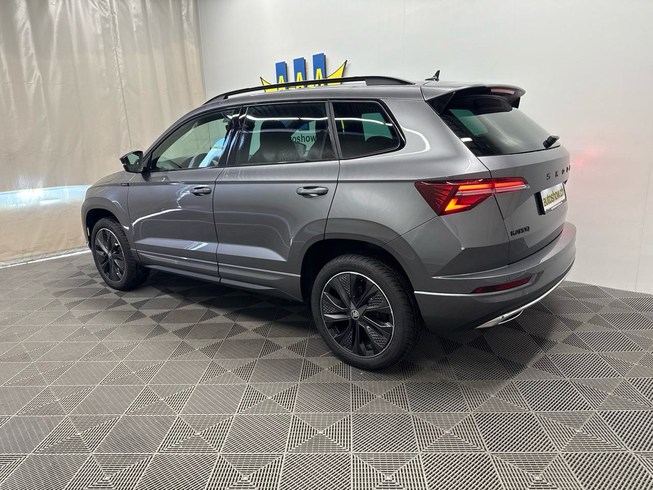 SKODA Karoq 1.5 TSI SportLine DSG-showroom-element-1