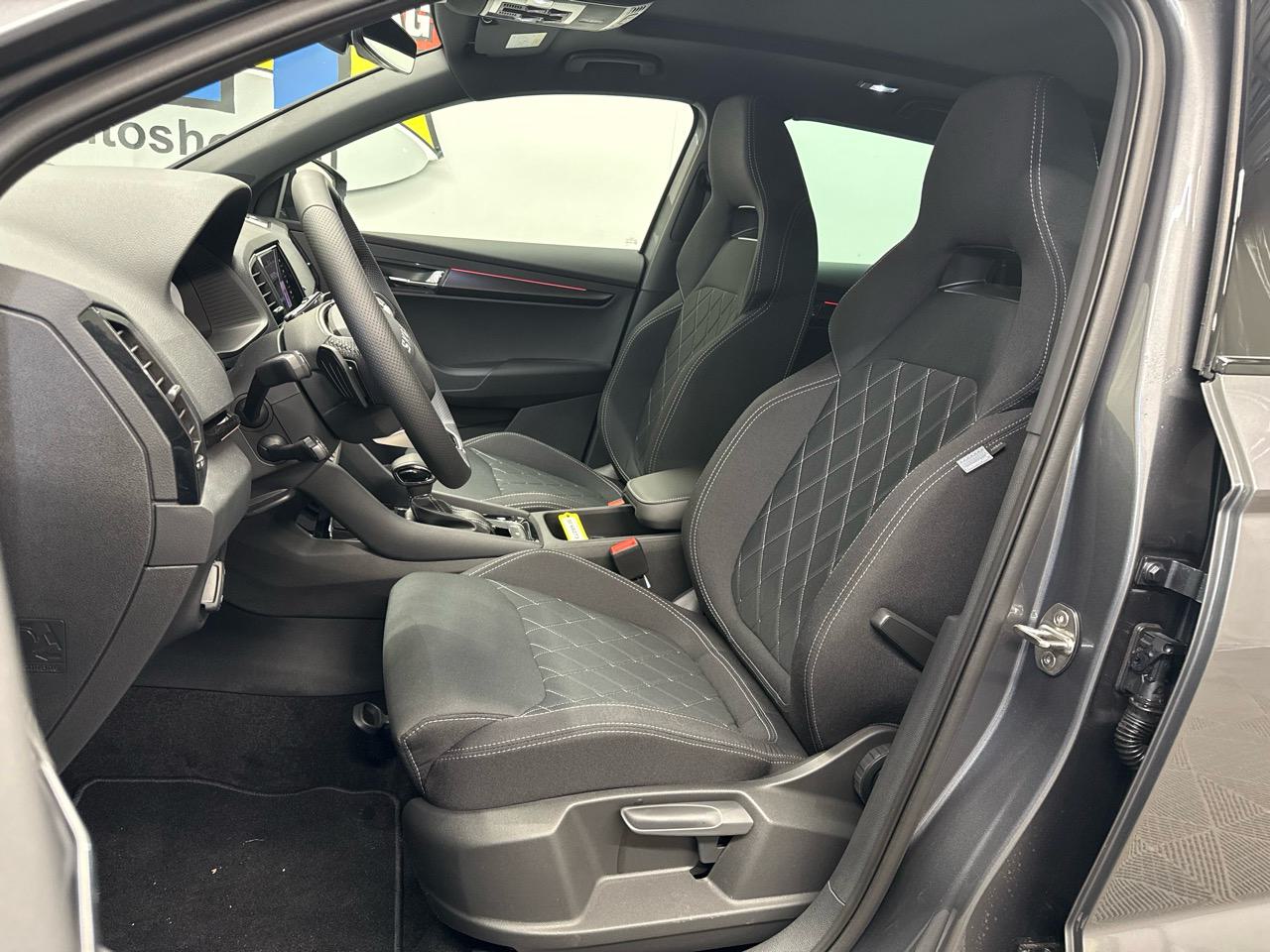 SKODA Karoq 1.5 TSI SportLine DSG-showroom-element-3