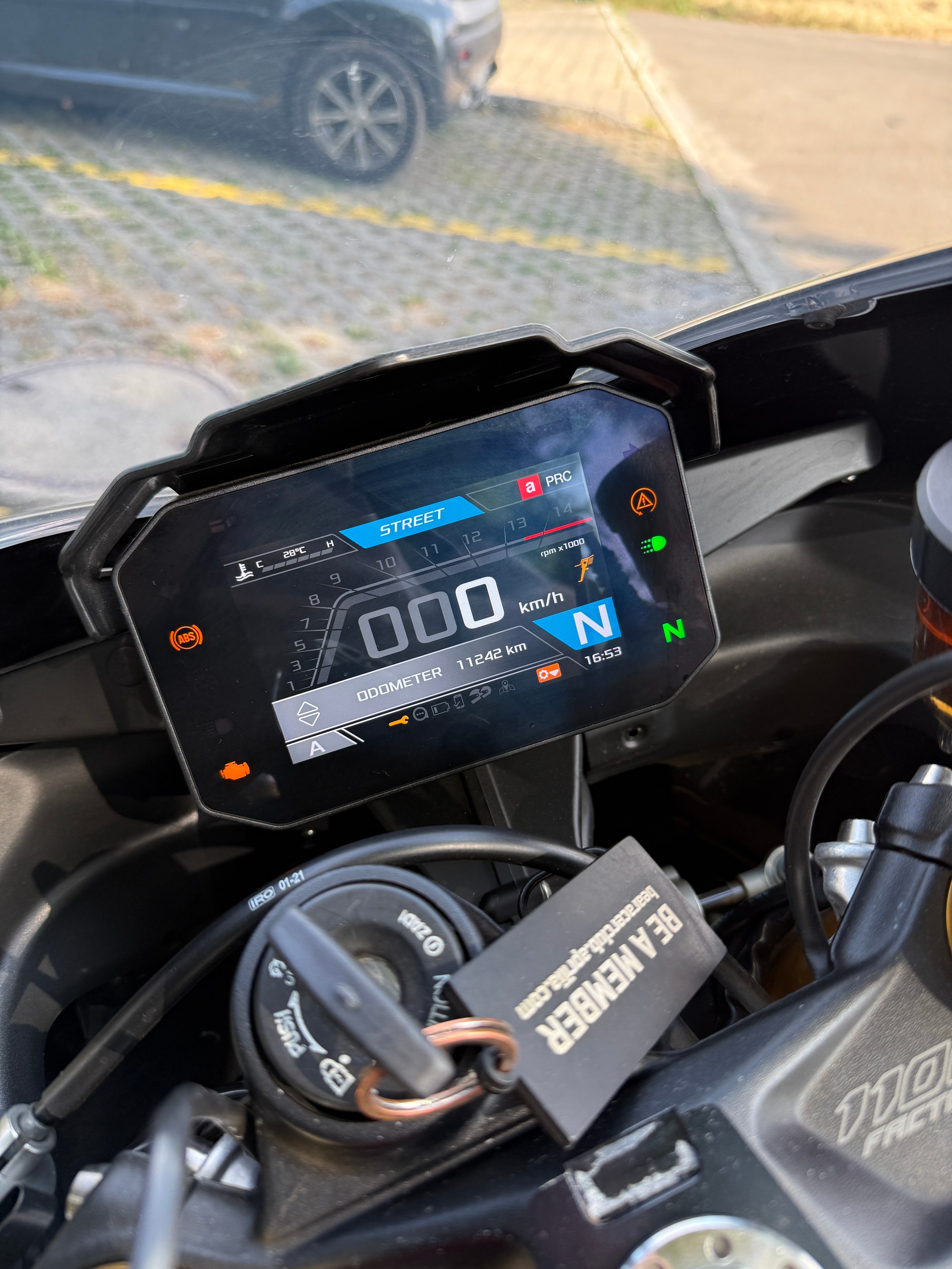 APRILIA RSV4 1100 Factory-image-7