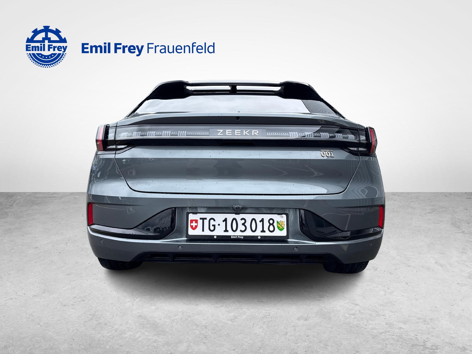 ZEEKR 001 Privilege AWD-showroom-element-3