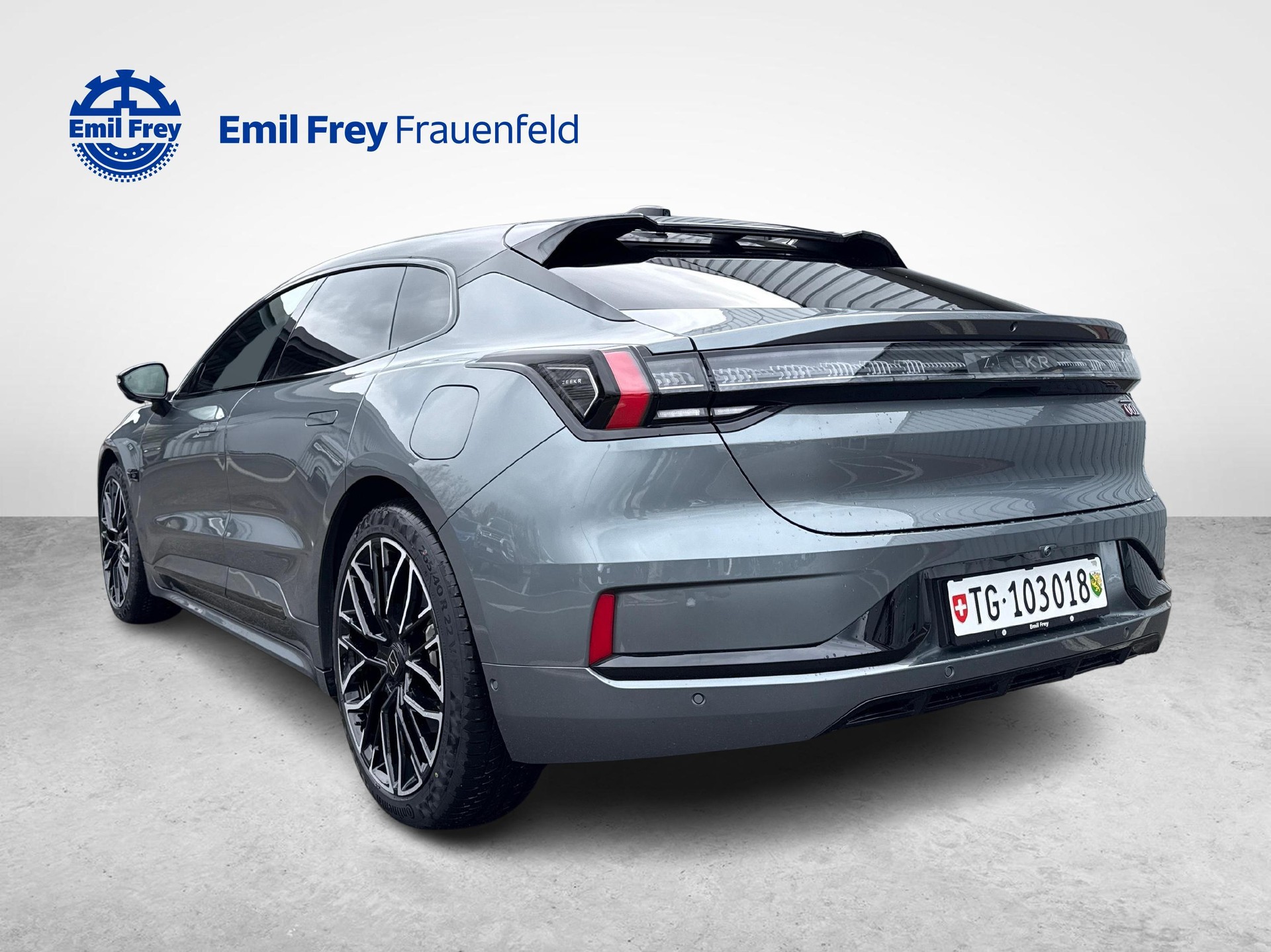 ZEEKR 001 Privilege AWD-showroom-element-2