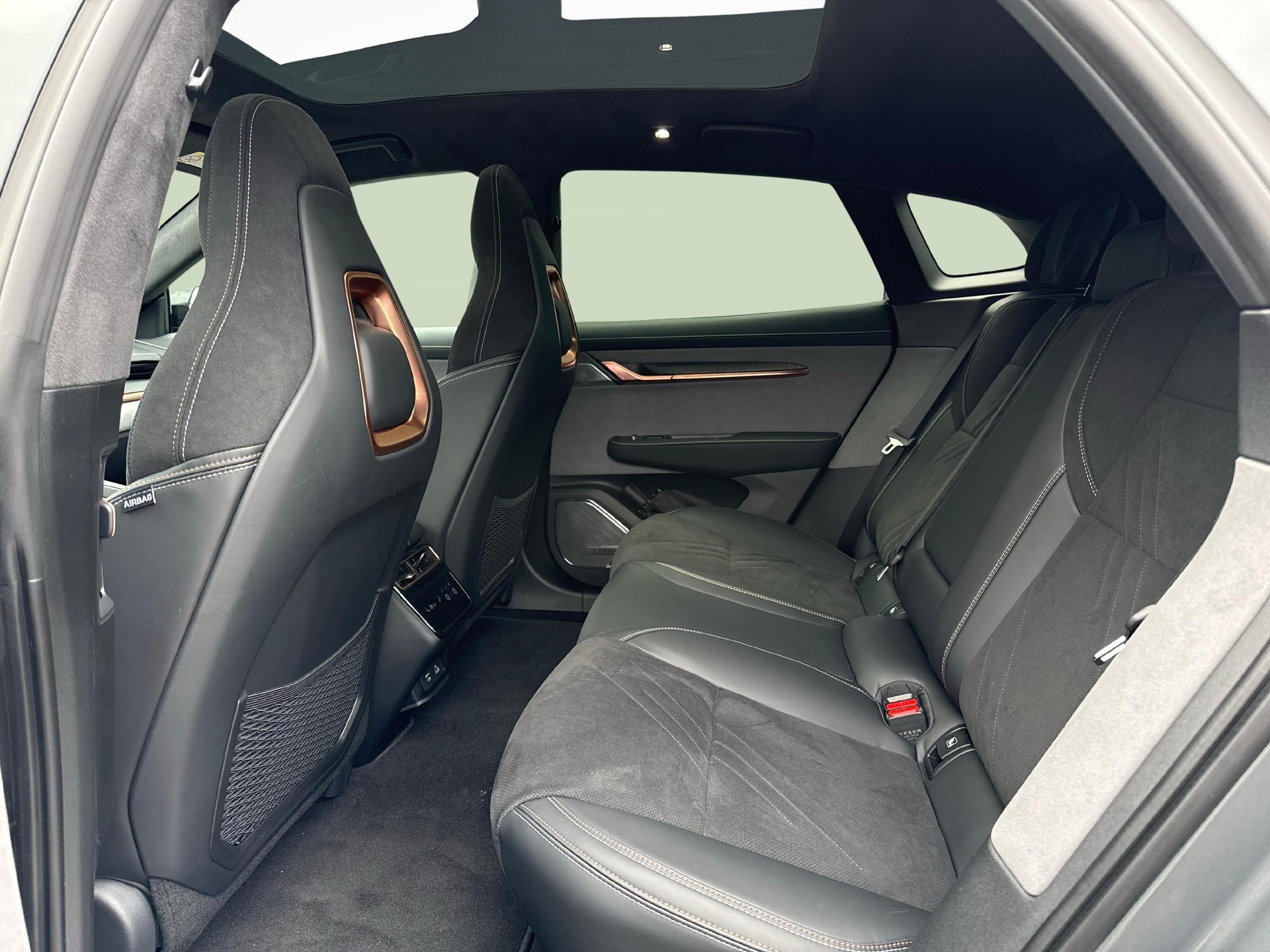 ZEEKR 001 Privilege AWD-image-10