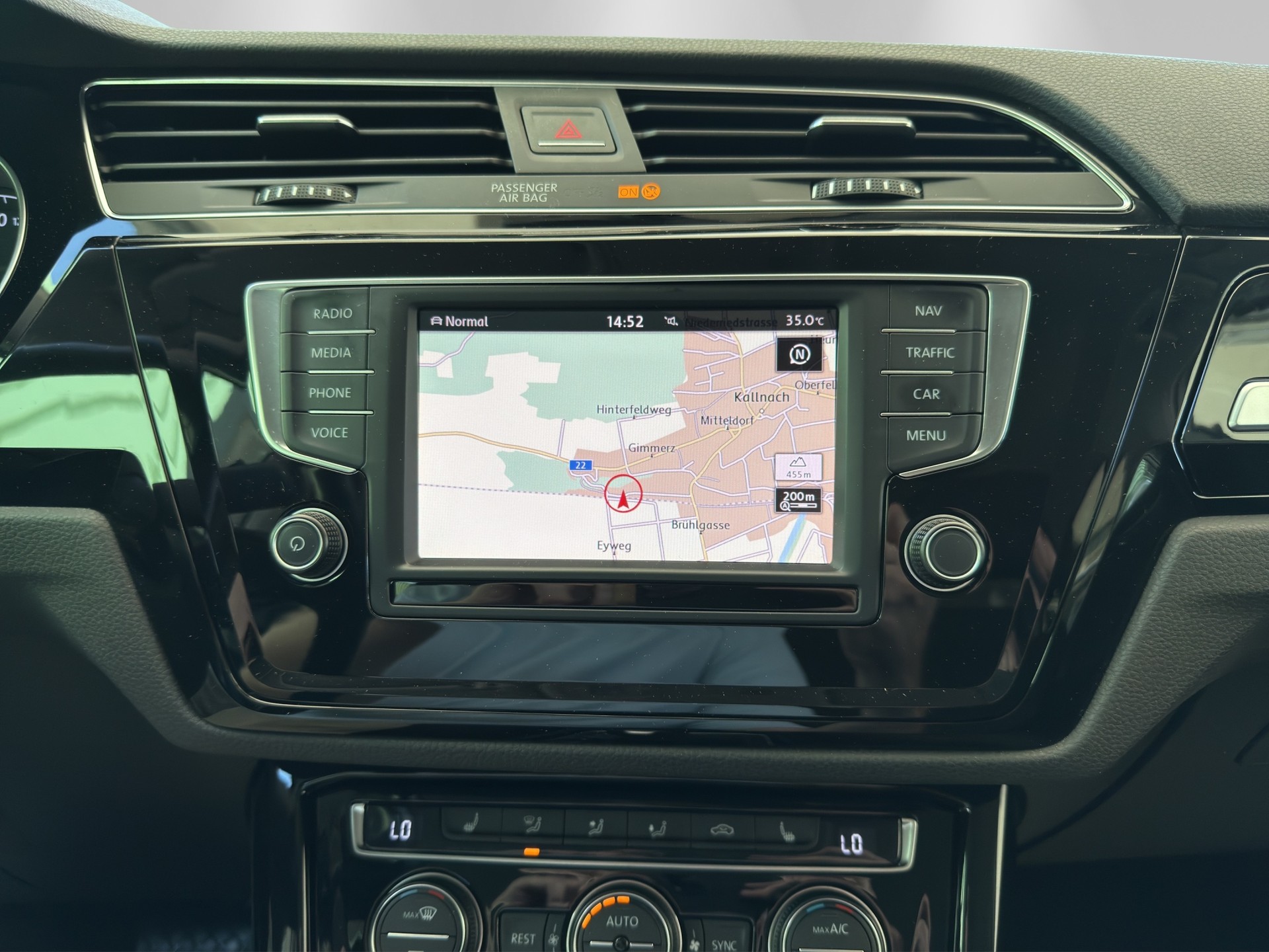 VW Touran 1.4 TSI BlueMotion Technology Highline DSG-image-11