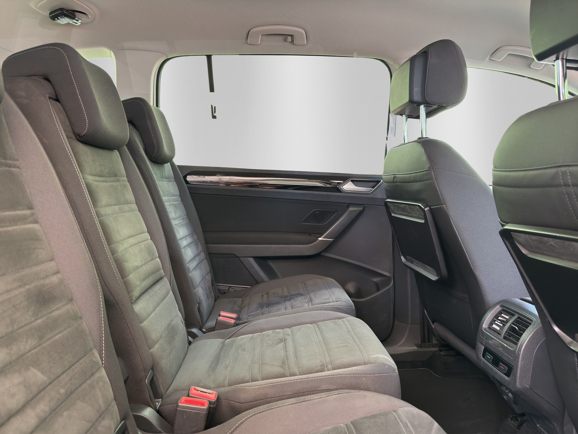 VW Touran 1.4 TSI BlueMotion Technology Highline DSG-image-14