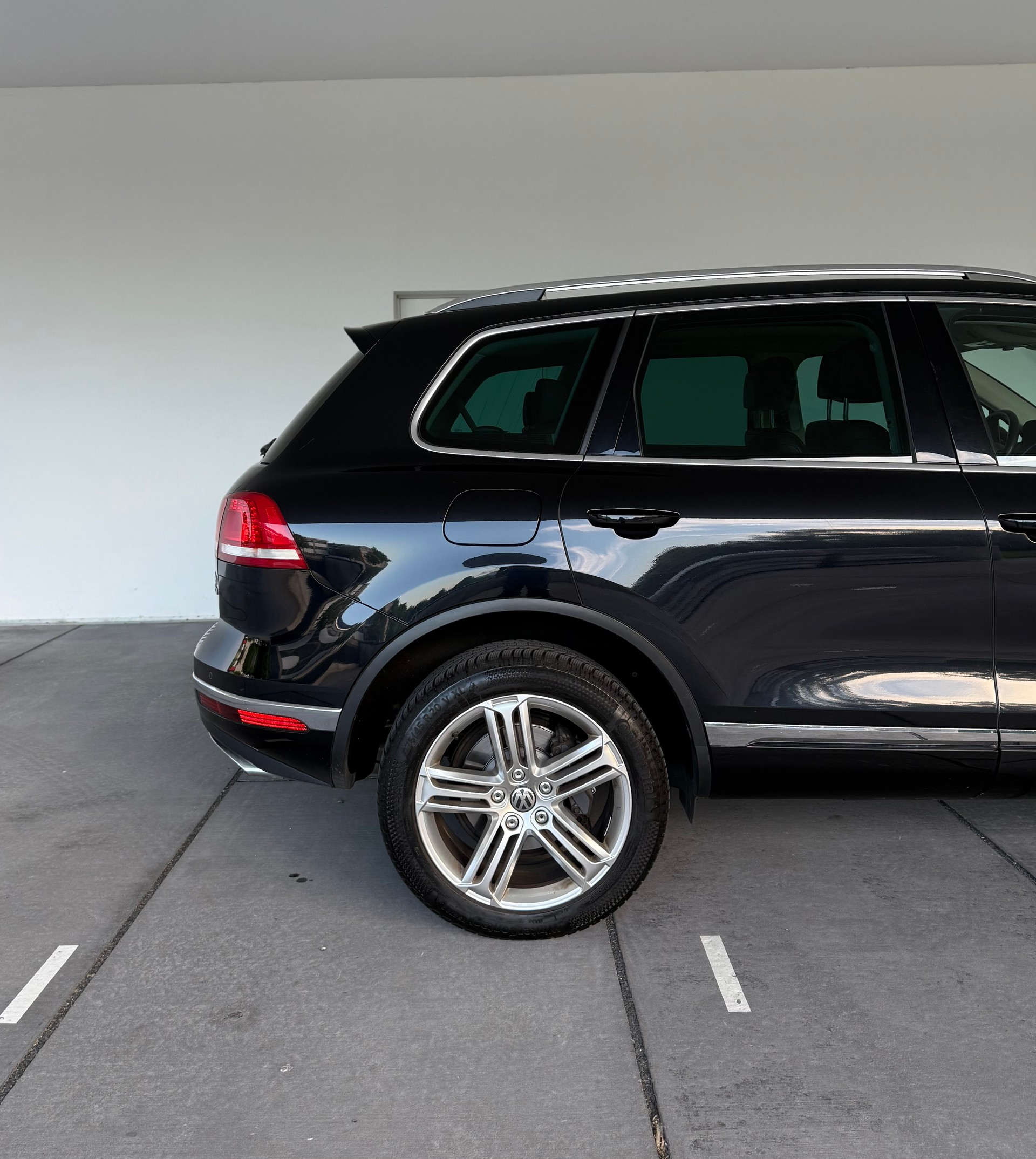 VW Touareg 3.0 TDI BMT Highline-image-8