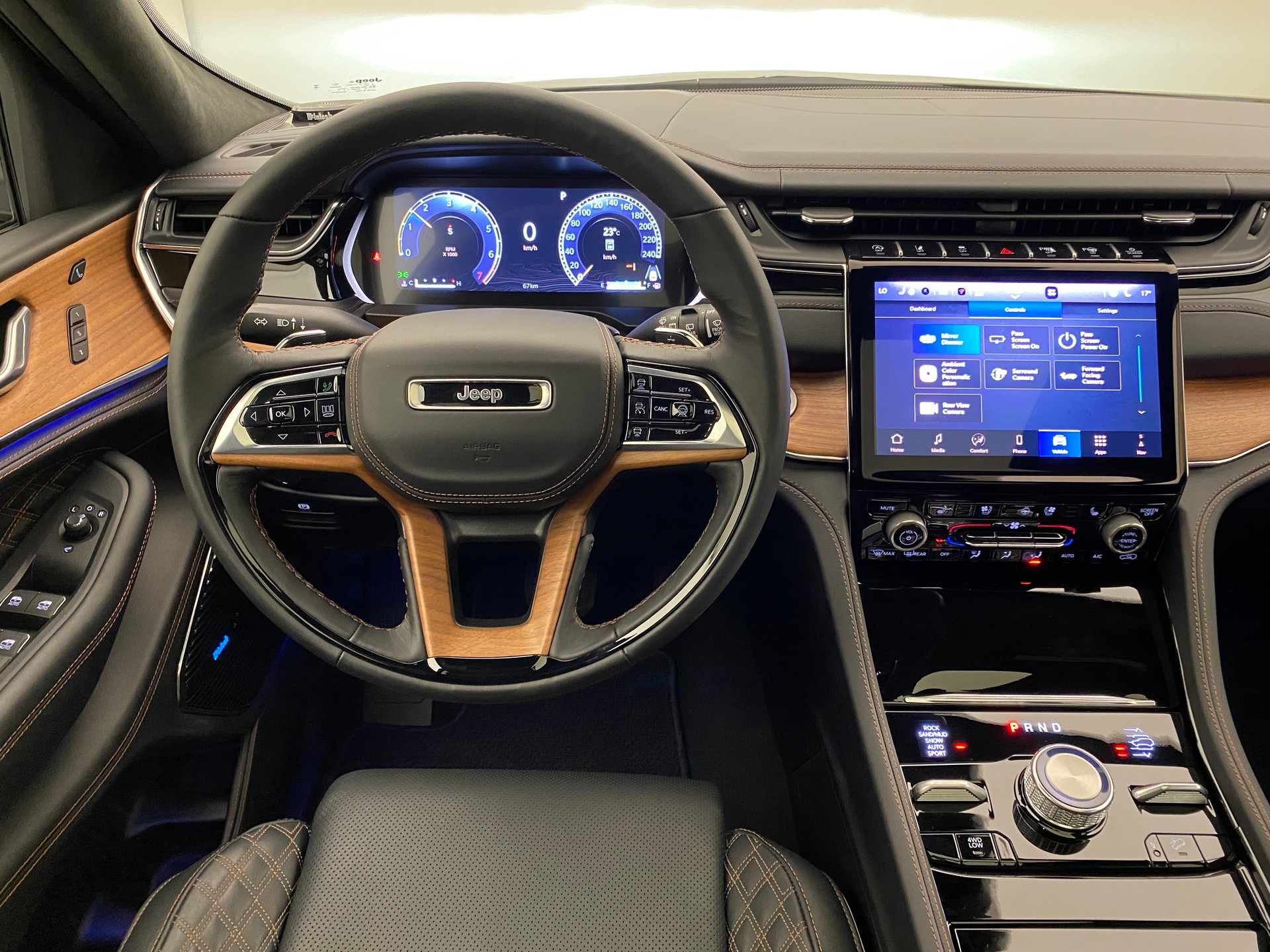 JEEP Grand Cherokee 3.6 Summit Reserve High Altitude-image-7