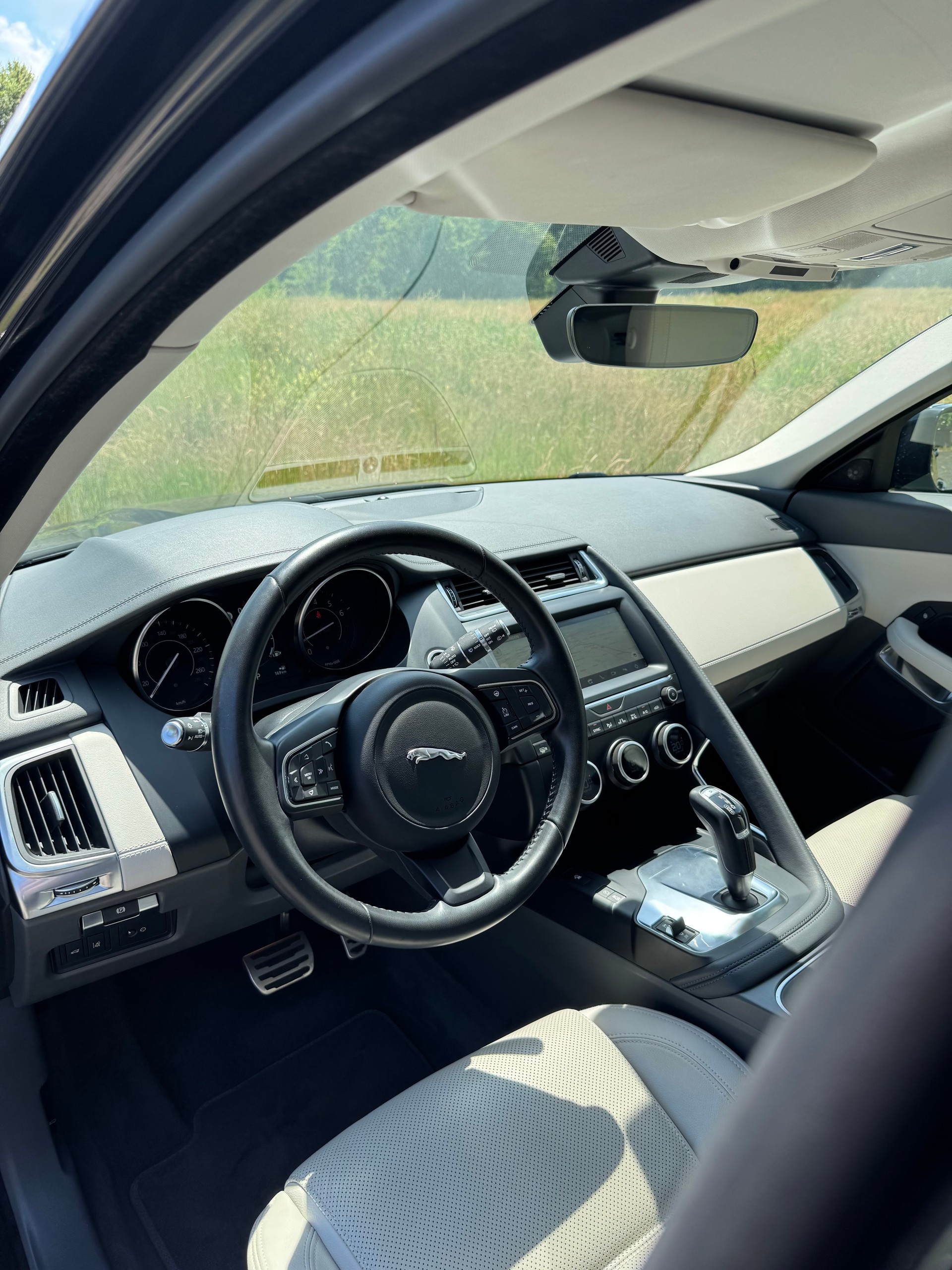 JAGUAR E-Pace 2.0 P200 S AWD Automatik / ab MFK 04.2026-image-8