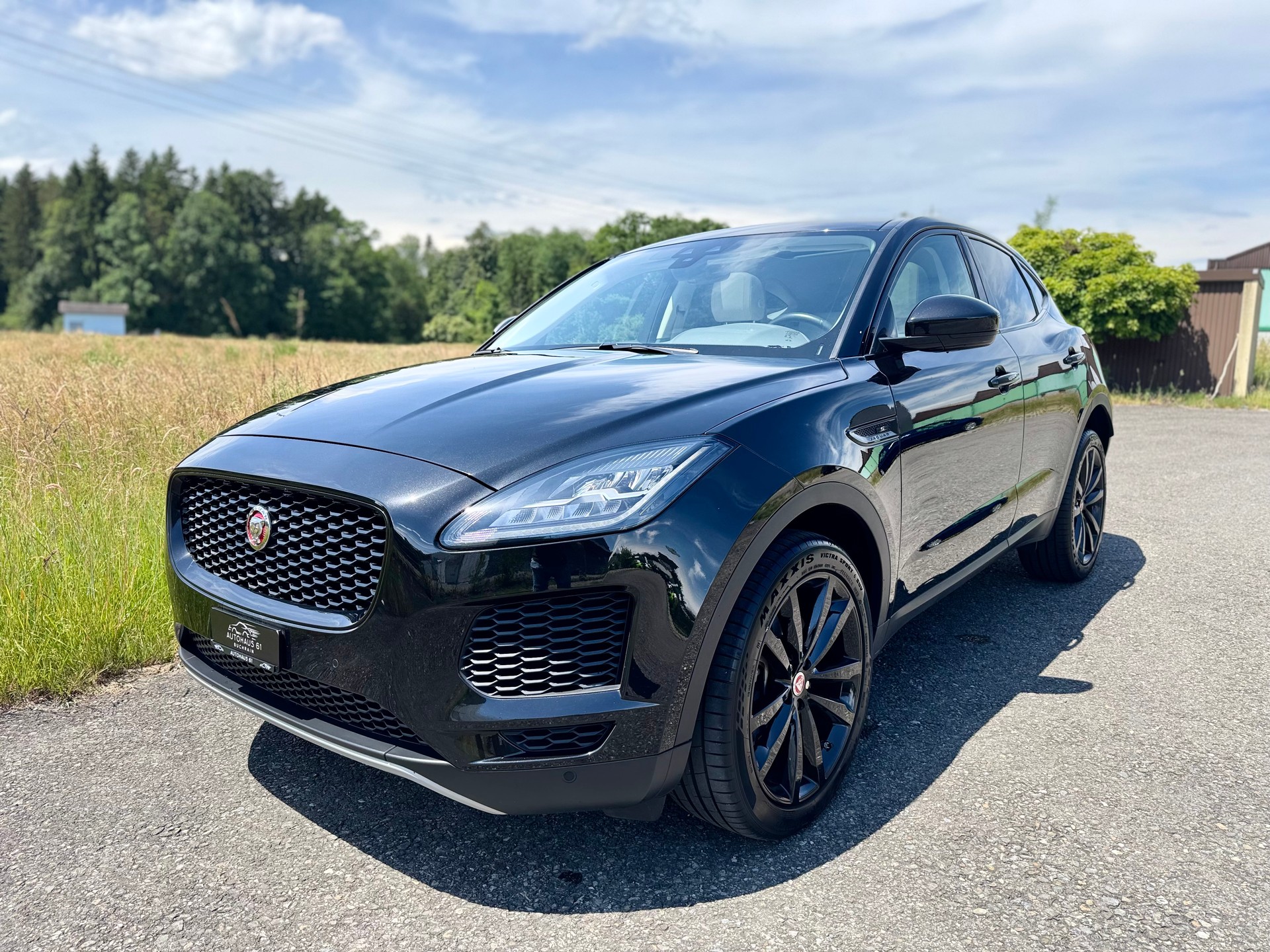 JAGUAR E-Pace 2.0 P200 S AWD Automatik / ab MFK 04.2026-showroom-element-2