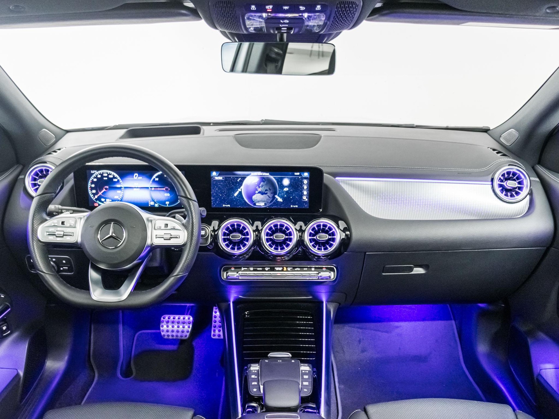 MERCEDES-BENZ EQA 350 4MATIC-image-11