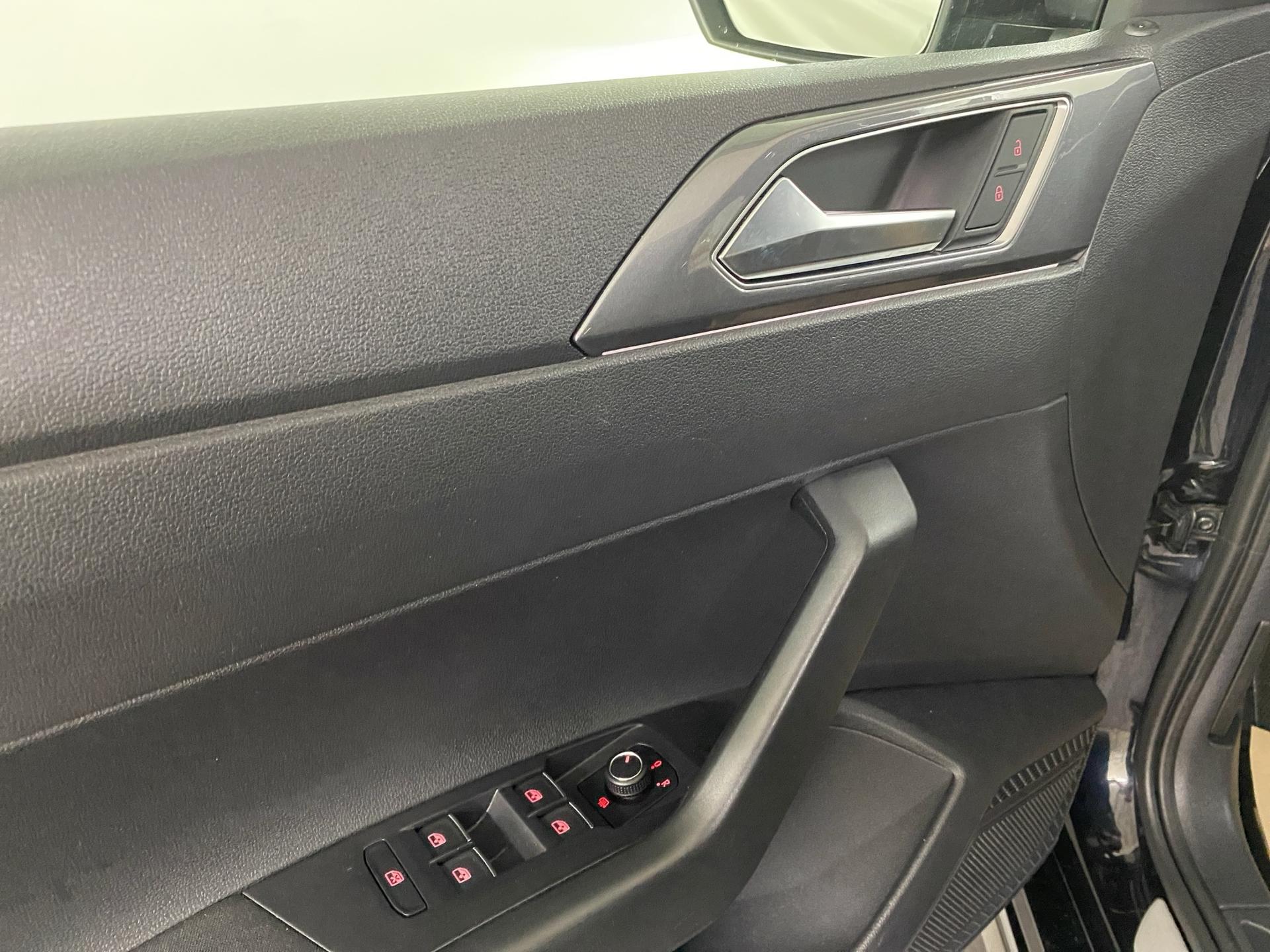 VW Polo 2.0 TSI GTI DSG-image-16