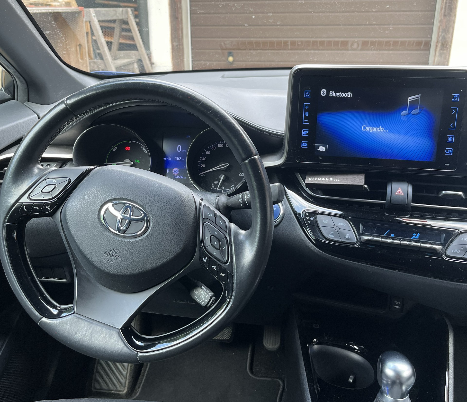 TOYOTA 1.8 VVTi HSD Trend-image-4