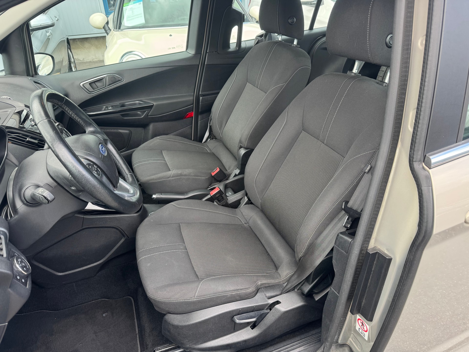 FORD B-Max 1.6 Ti-VCT Titanium PowerShift-image-9