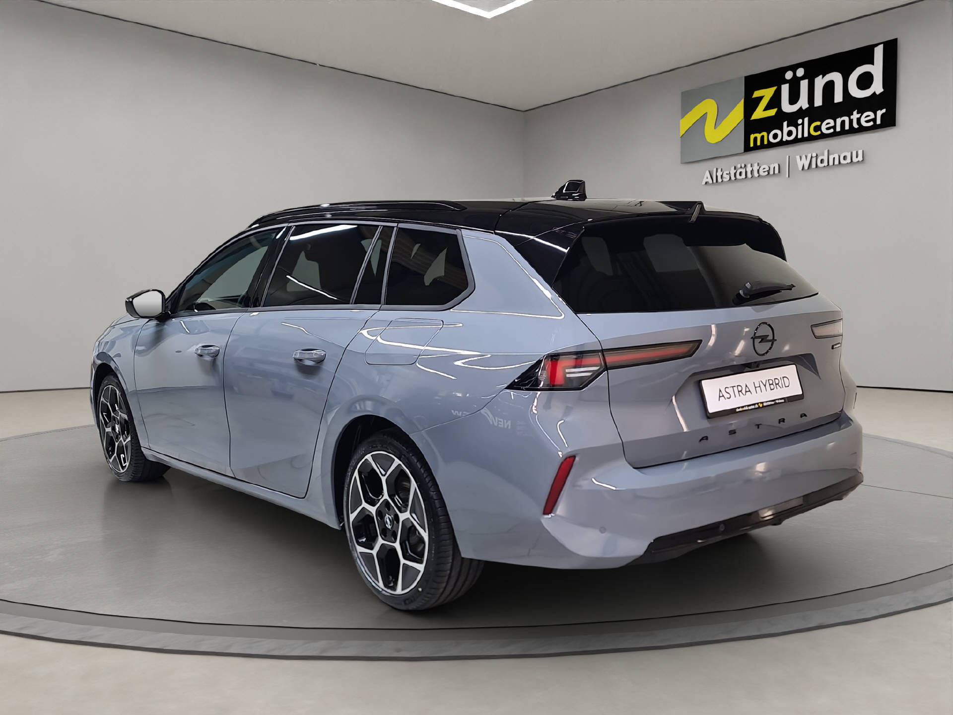OPEL Astra Sports Tourer 1.6 T PHEV 195 GS-image-2
