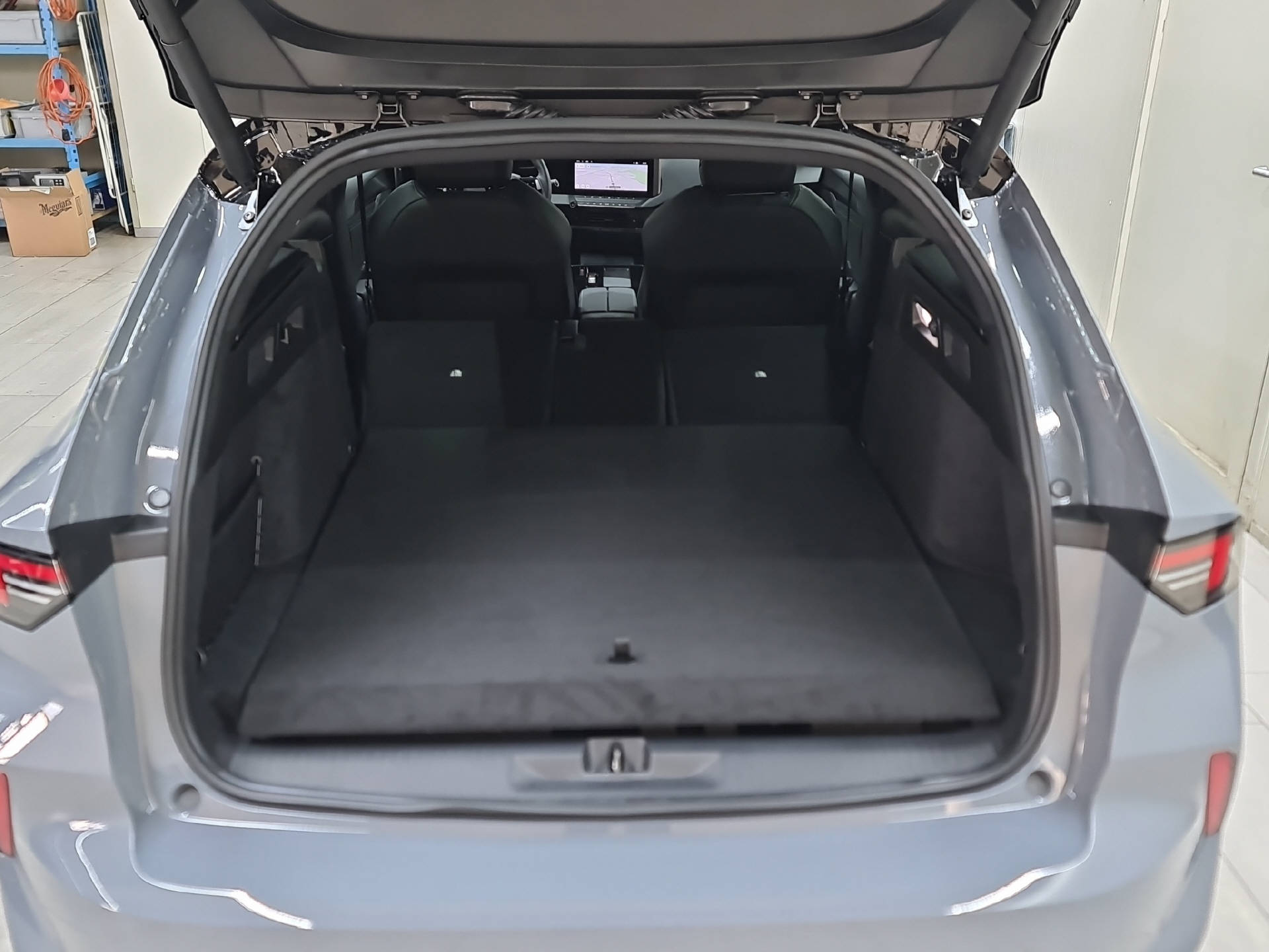 OPEL Astra Sports Tourer 1.6 T PHEV 195 GS-image-12