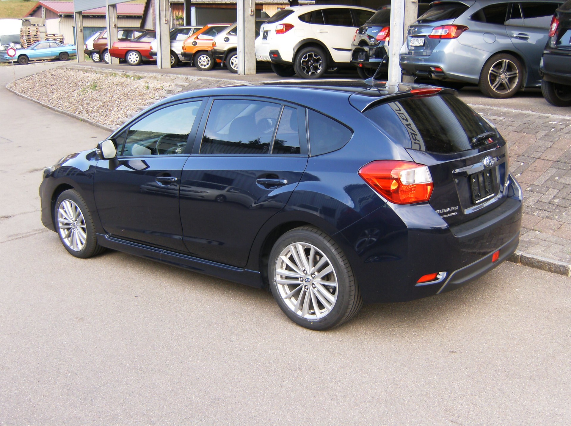 SUBARU Impreza 2.0 Swiss Sport Lineartronic-showroom-element-2