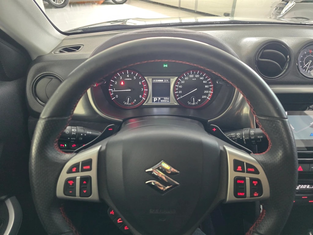 SUZUKI Vitara 1.4 Boosterjet Sergio Cellano Top Automatic-image-15