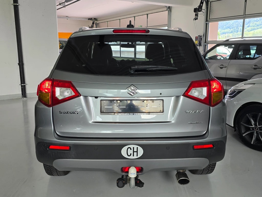 SUZUKI Vitara 1.4 Boosterjet Sergio Cellano Top Automatic-image-5