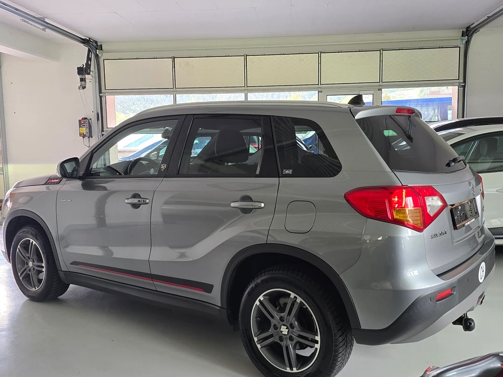 SUZUKI Vitara 1.4 Boosterjet Sergio Cellano Top Automatic-image-3