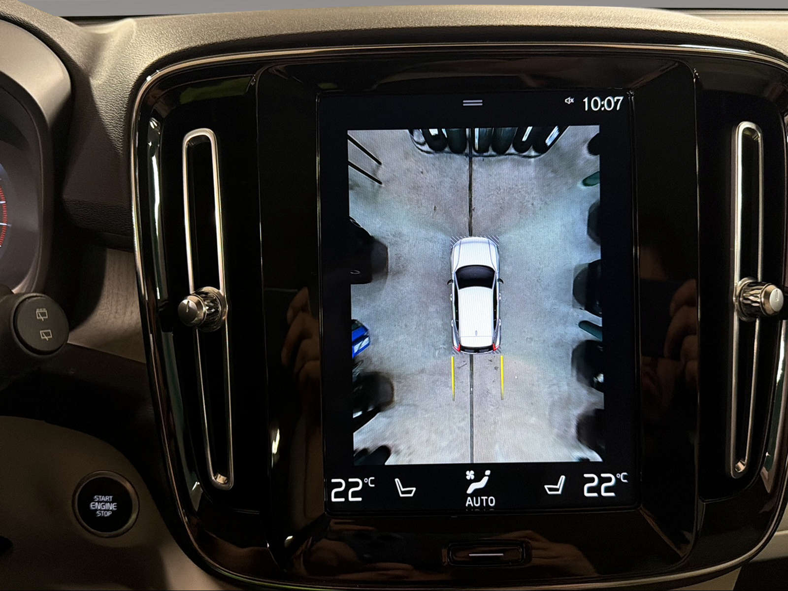 VOLVO XC40 B5 Benzin Mild Hybrid AWD Inscription Geartronic-image-10