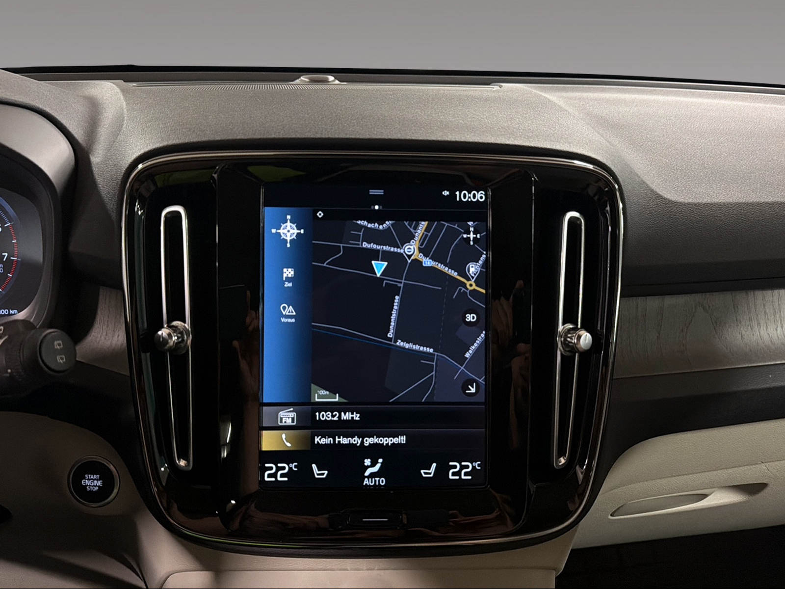 VOLVO XC40 B5 Benzin Mild Hybrid AWD Inscription Geartronic-image-11