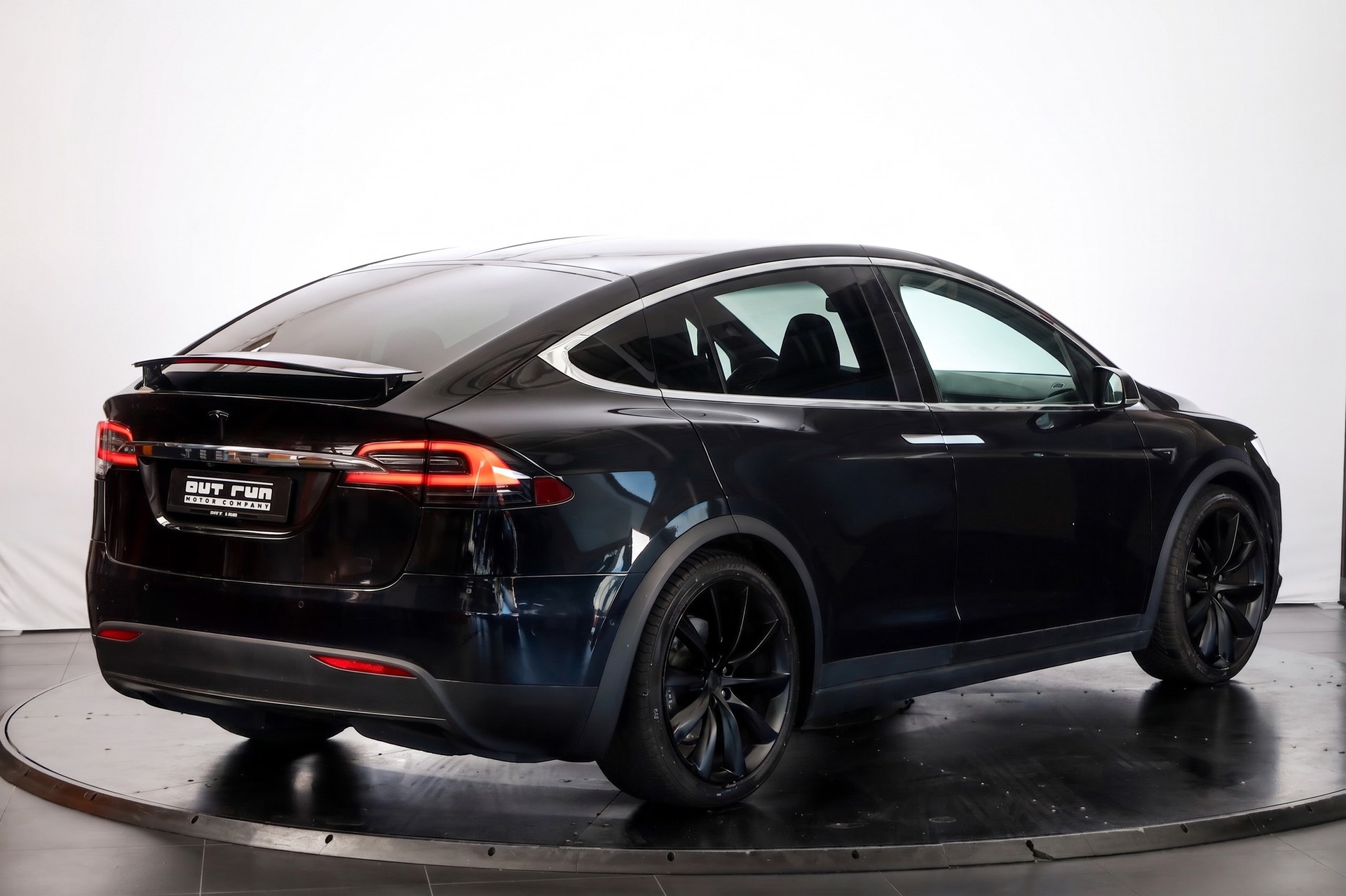 TESLA Model X 100 D-image-4