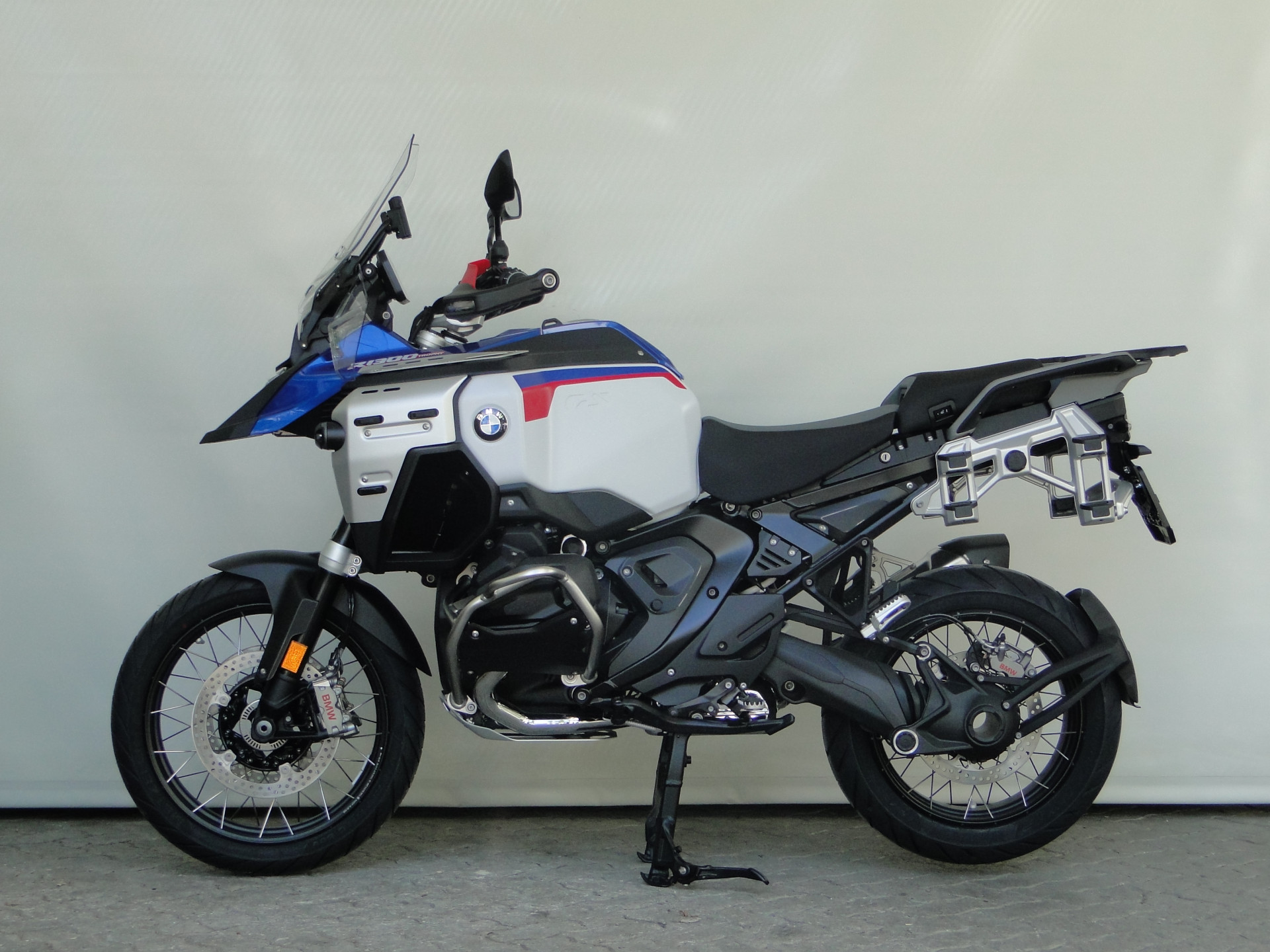 BMW R 1300 GS Adventure BOXER BONUS & 2.9% LEASING-image-0