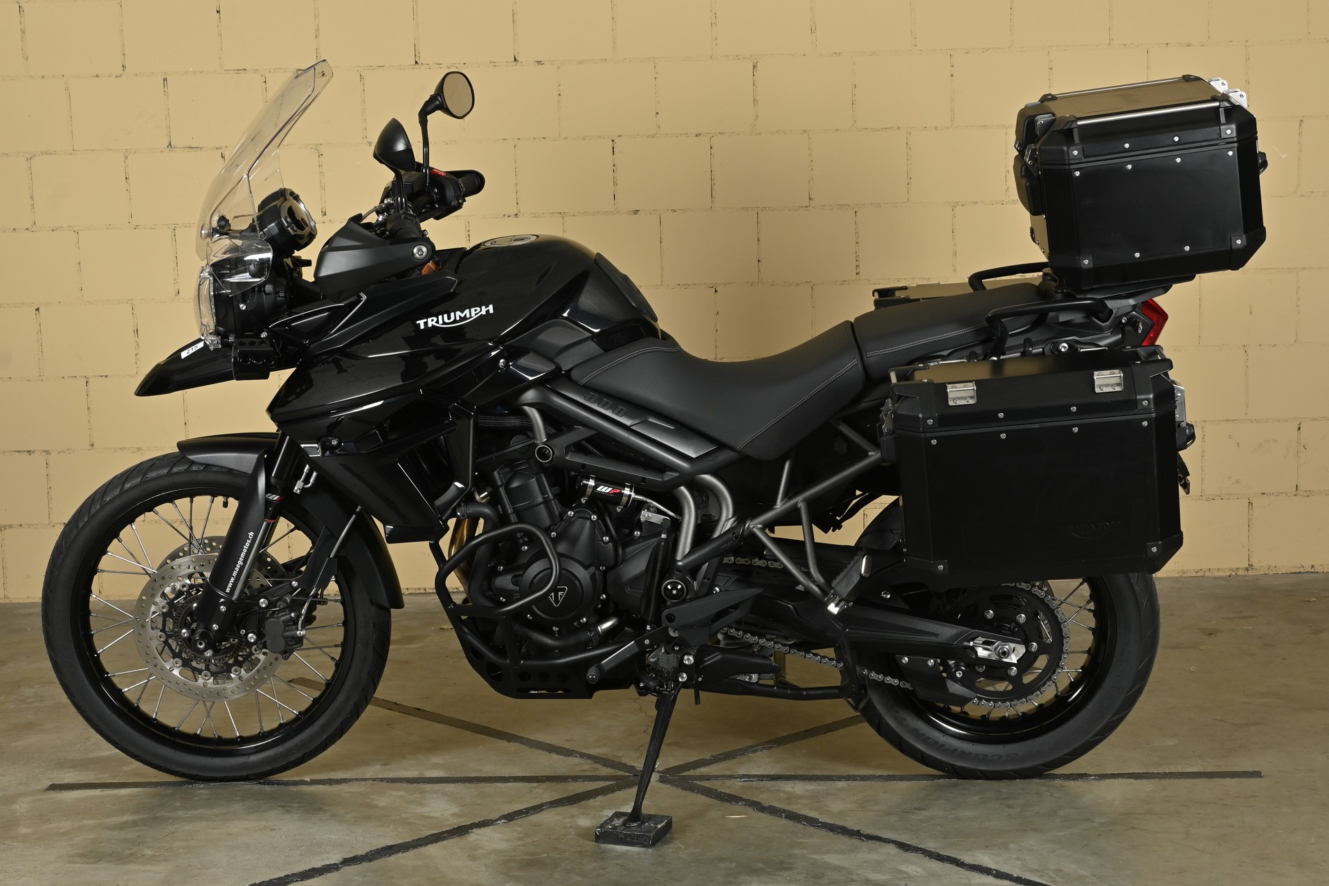 TRIUMPH Tiger 800 XCx ABS-image-3