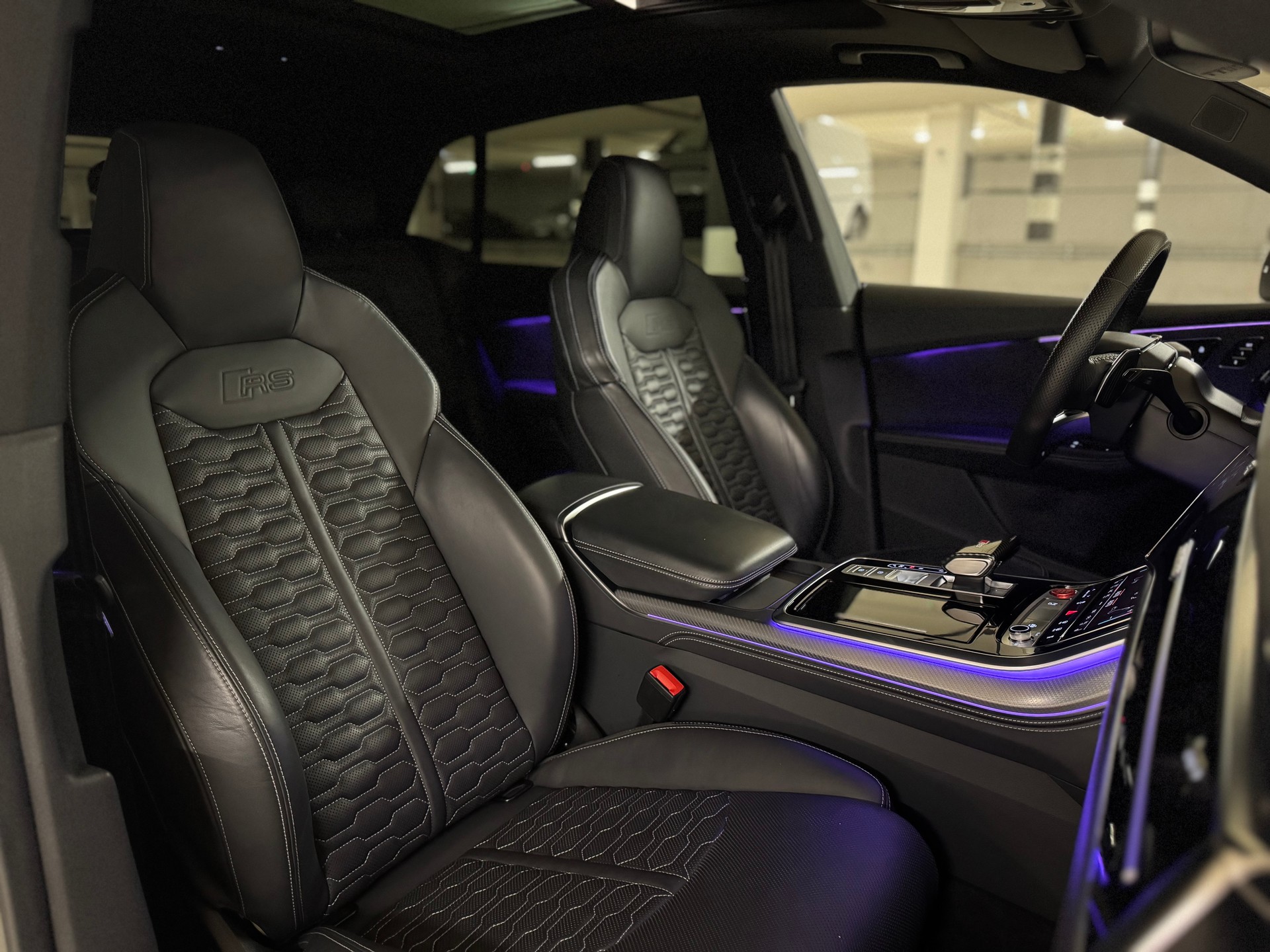 AUDI RSQ8 quattro tiptronic-image-13