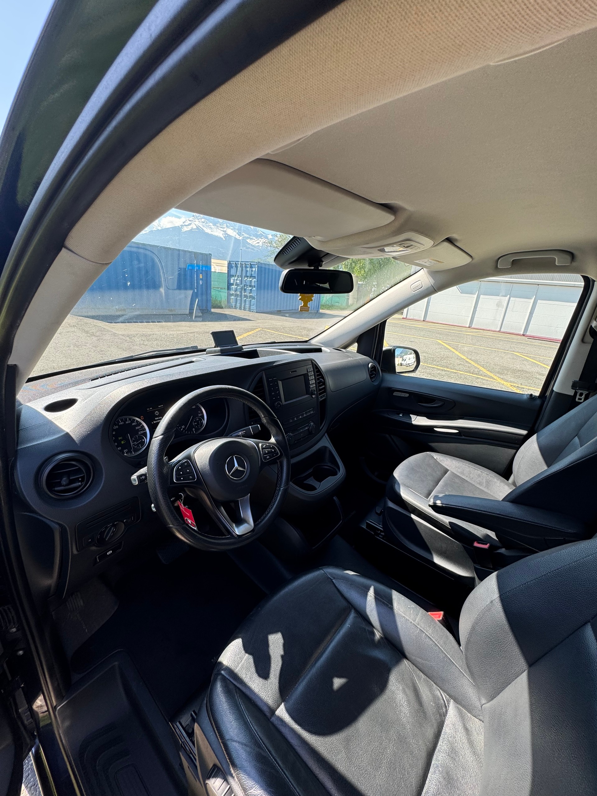 MERCEDES-BENZ Vito 119 BlueTEC Tourer Pro EL 7G-Tronic-image-12