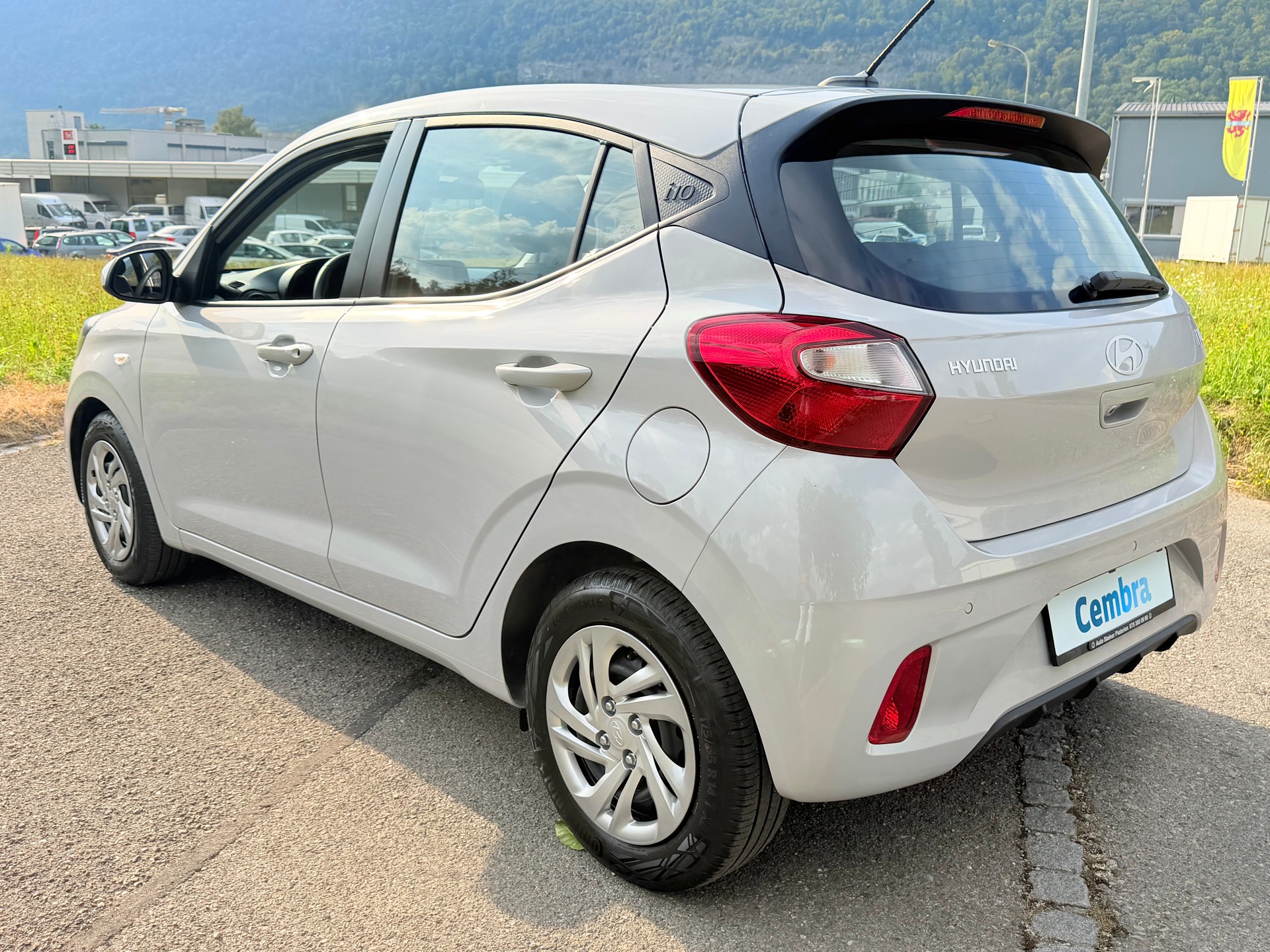 HYUNDAI NEU: i10 1.0 "ORIGO" AUTOMAT NUR 260 KM !! CH WAGEN MIT VOLLGARANTIE 5 JAHRE !! SONDERFARBE NEU !!-image-20