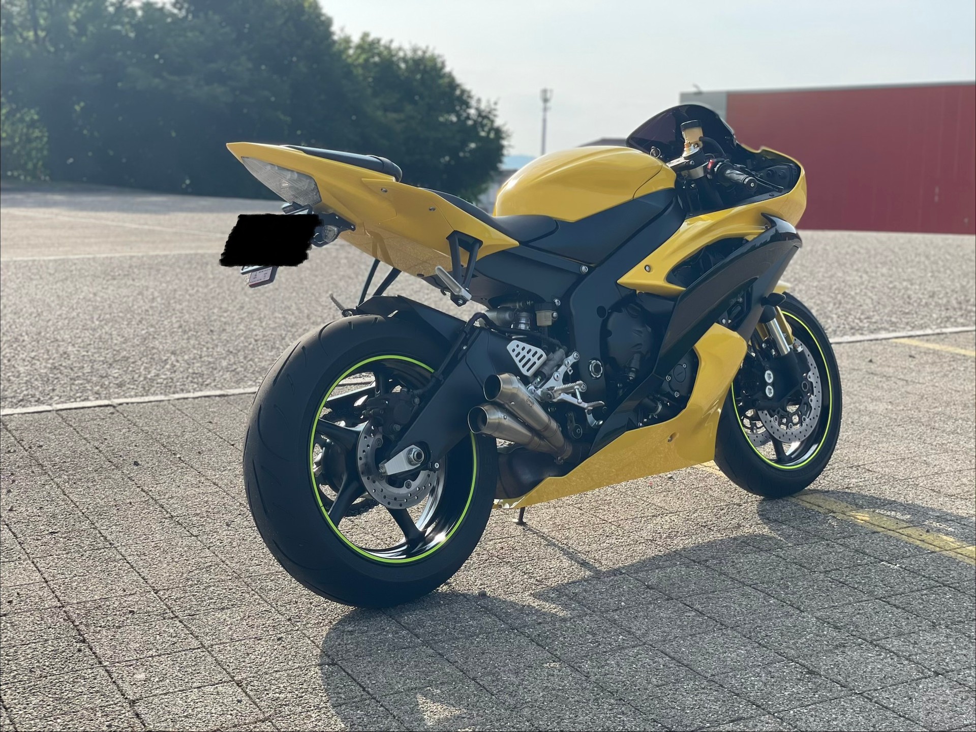 YAMAHA YZF-R6-image-4