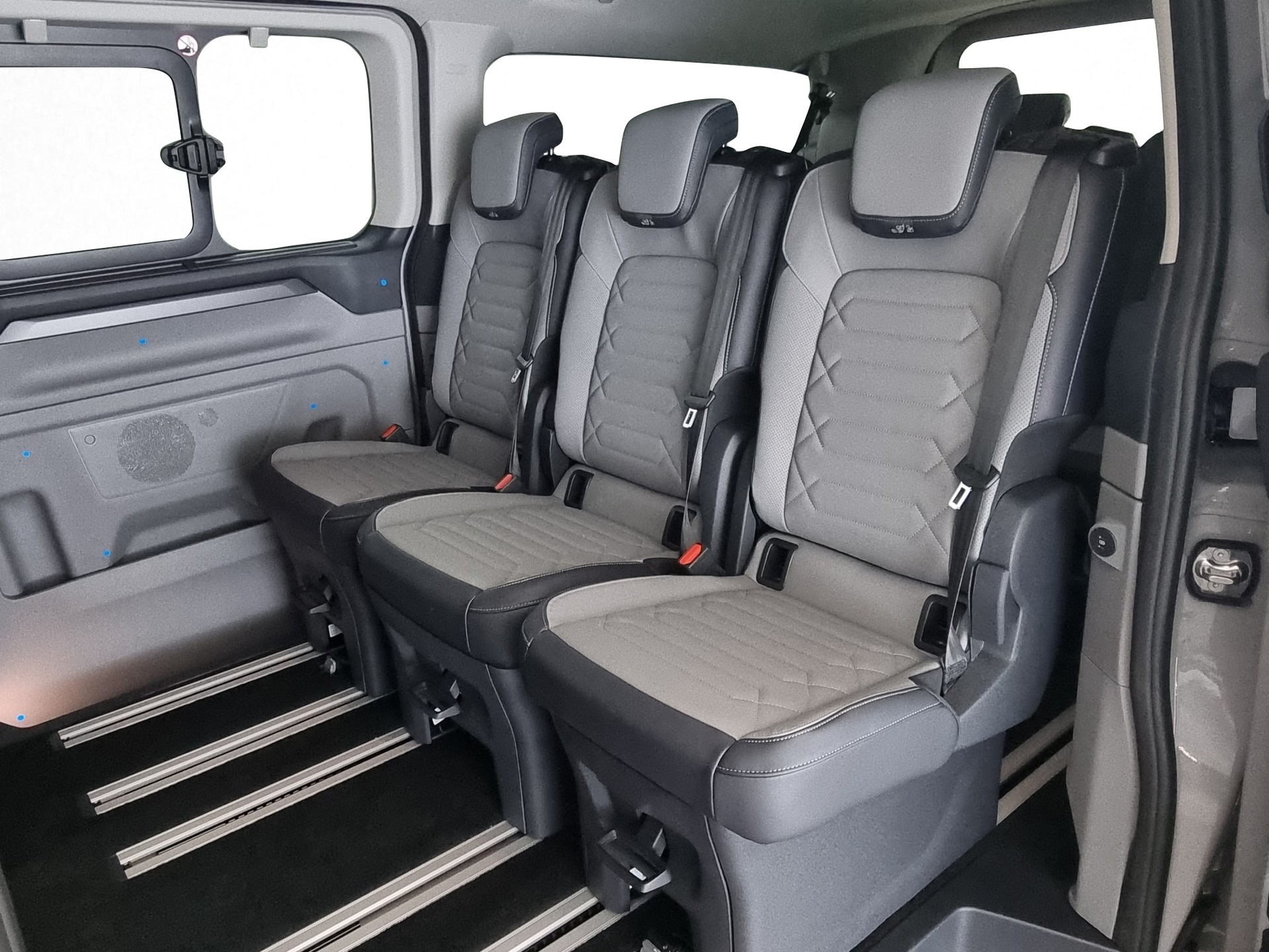 FORD Tourneo Custom Titanium X L2H1 8-Plätzer-image-6
