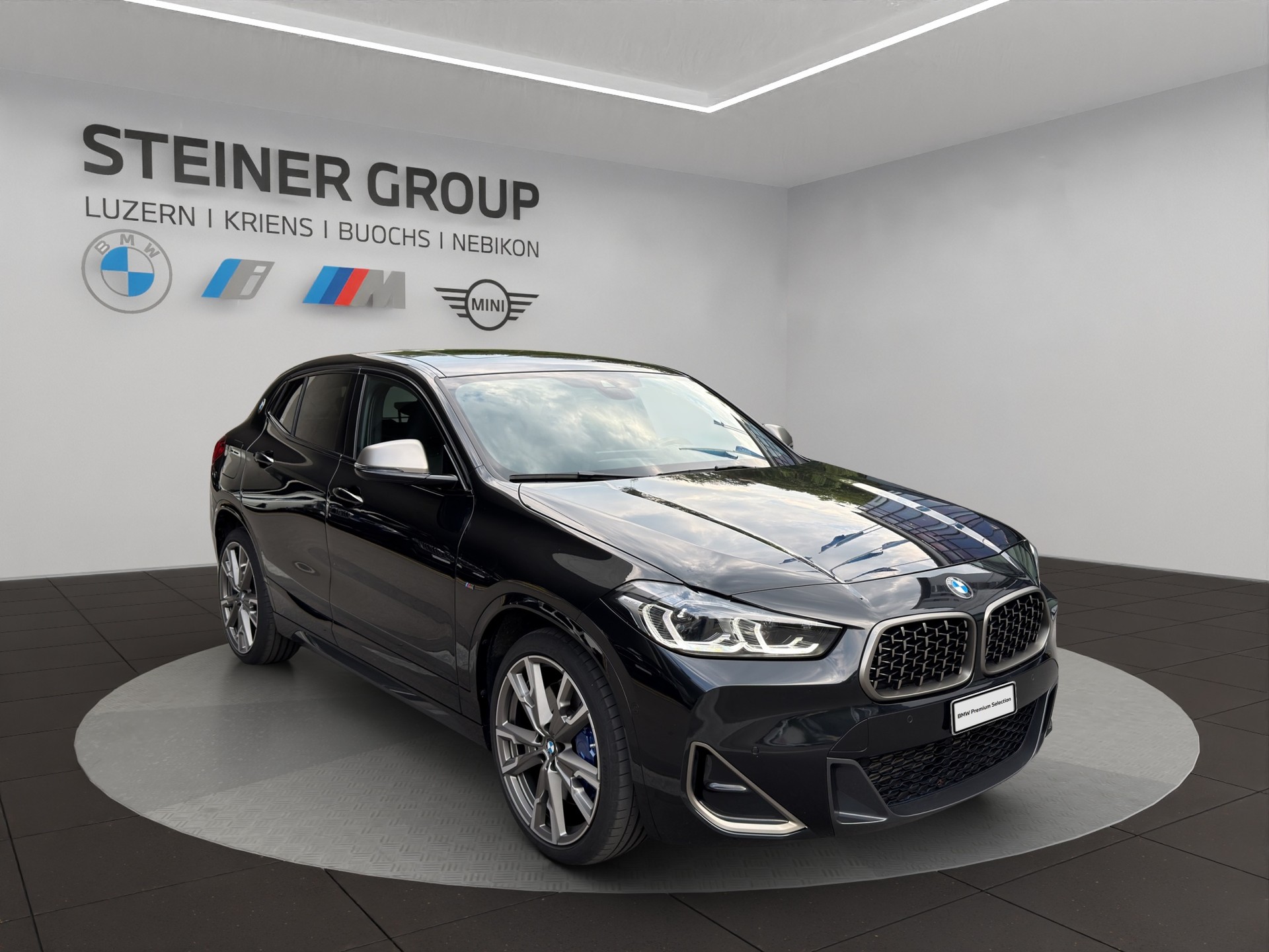 BMW X2 M35i Steptronic-showroom-element-2