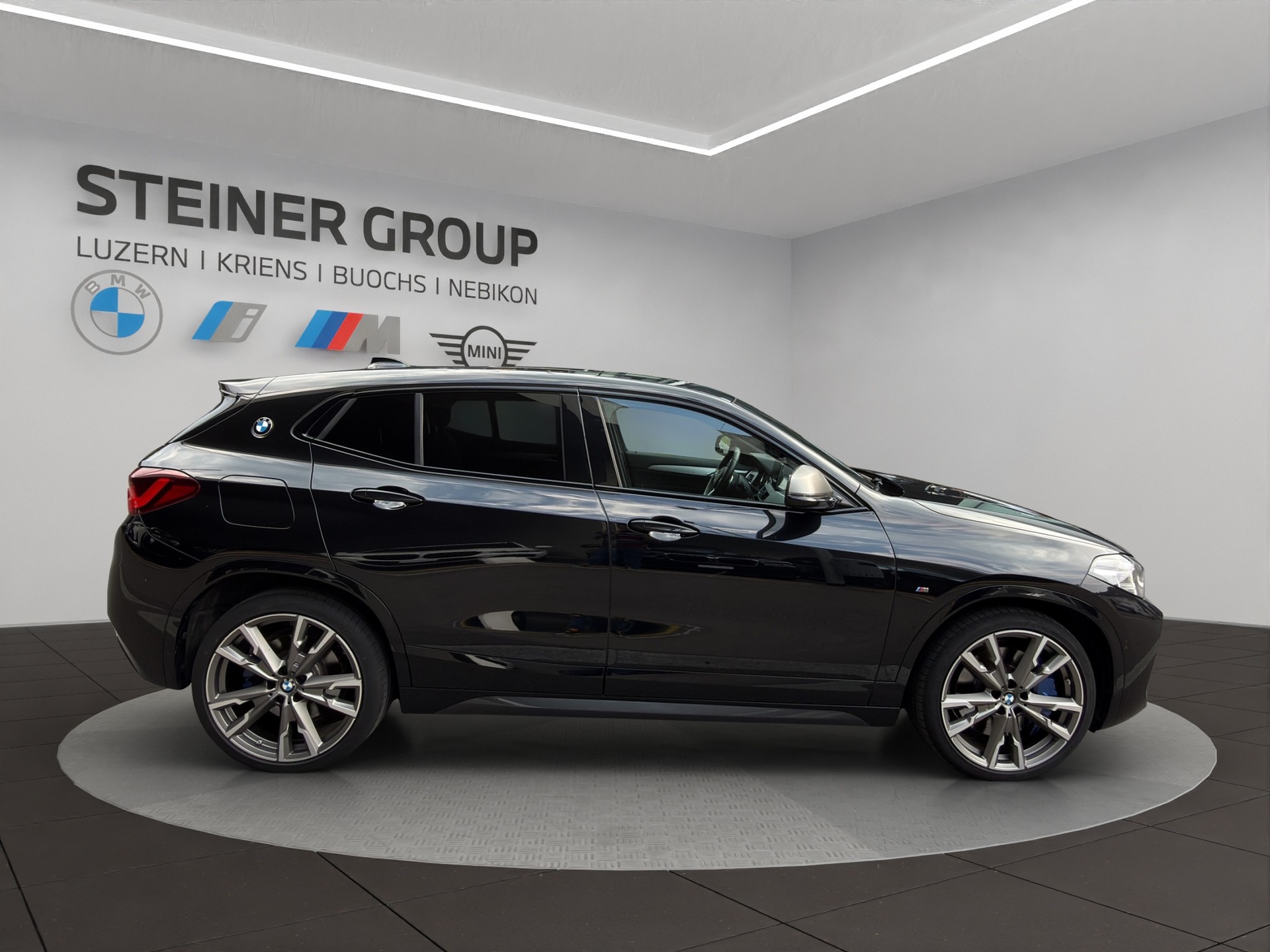 BMW X2 M35i Steptronic-showroom-element-3